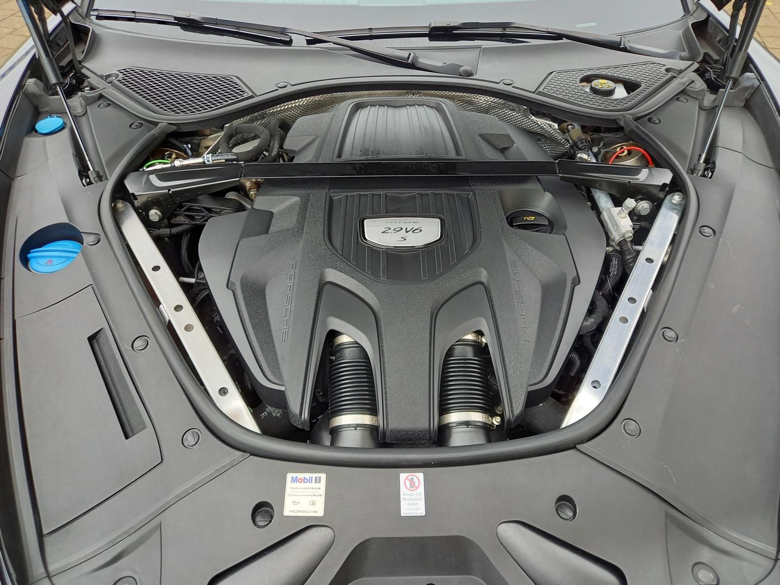 PORSCHE Panamera 4S PDK-image-5