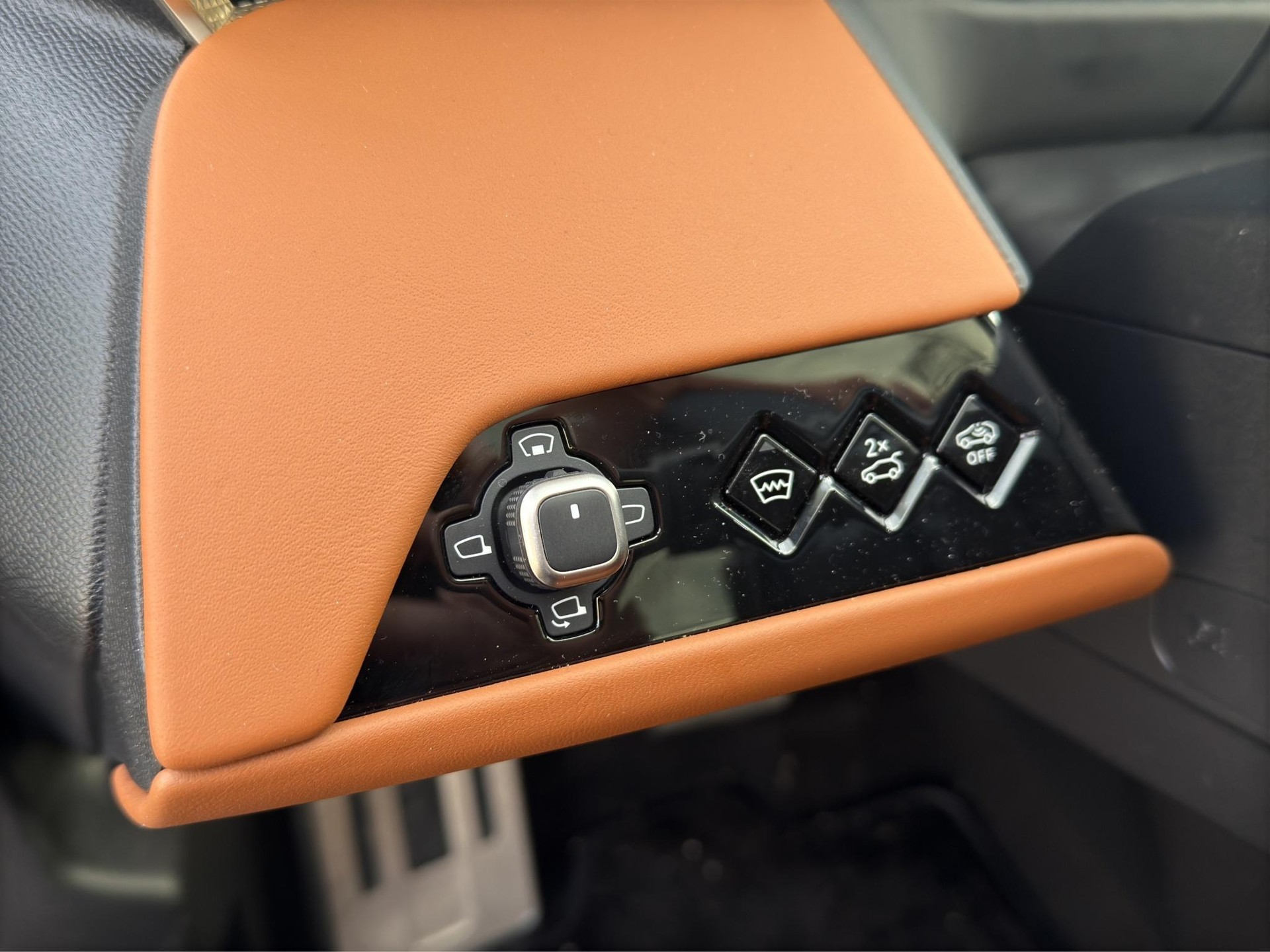 DS AUTOMOBILES No8 E-Tense Étoile 4x4-image-20