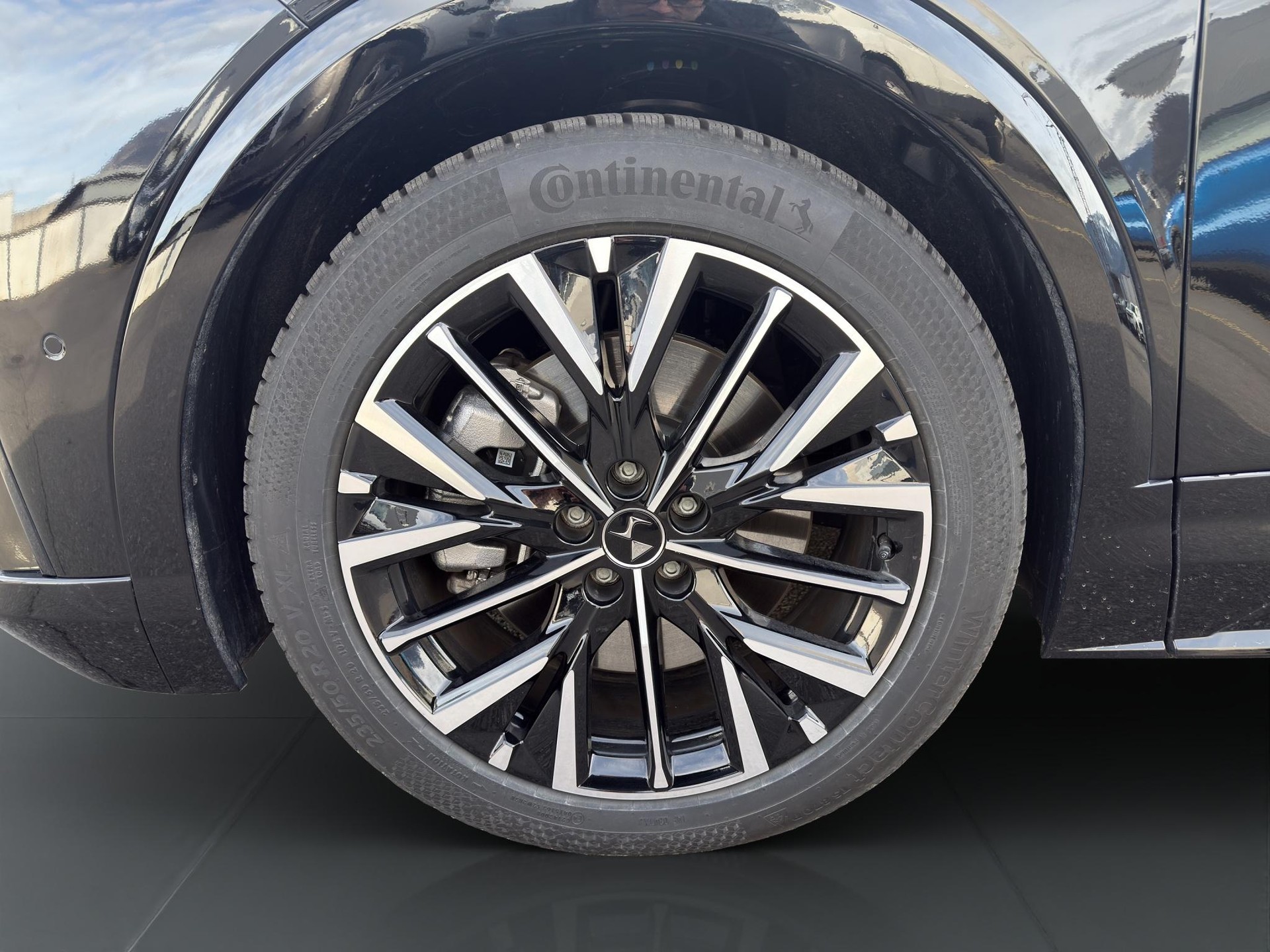 DS AUTOMOBILES No8 E-Tense Étoile 4x4-image-18