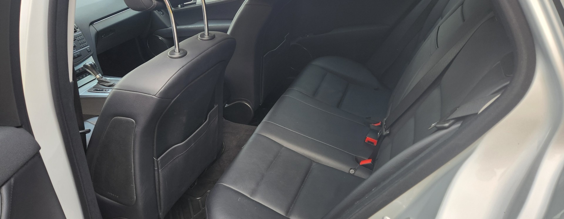 MERCEDES-BENZ C 350 CDI BlueEff. Avantgarde 4Matic 7G-Tronic-image-12