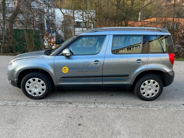 SKODA Yeti 2.0 TDI Elegance 4x4 DSG-image-5