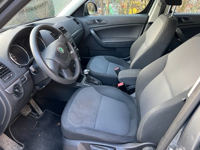 SKODA Yeti 2.0 TDI Elegance 4x4 DSG-image-6