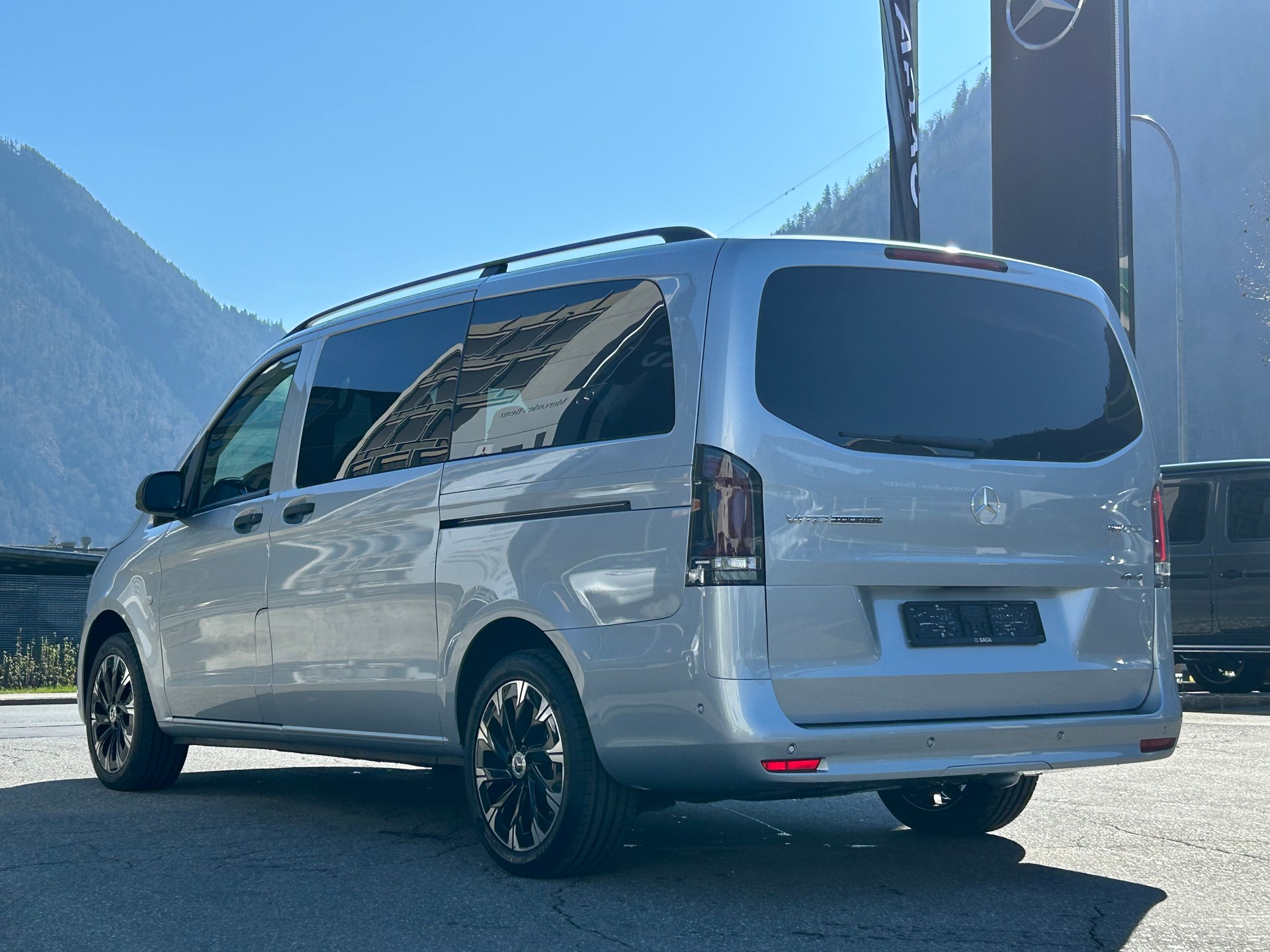 MERCEDES-BENZ Vito 116 CDI Tourer SELECT Family 4Matic-image-7