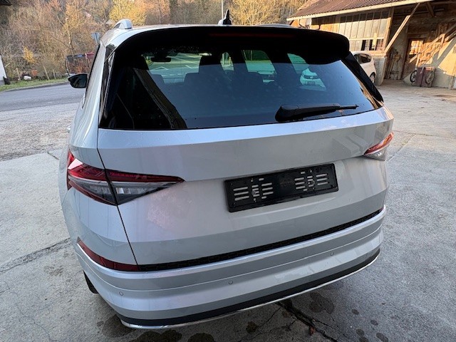 SKODA Kodiaq 2.0 TSI 4x4 SportLine-image-2