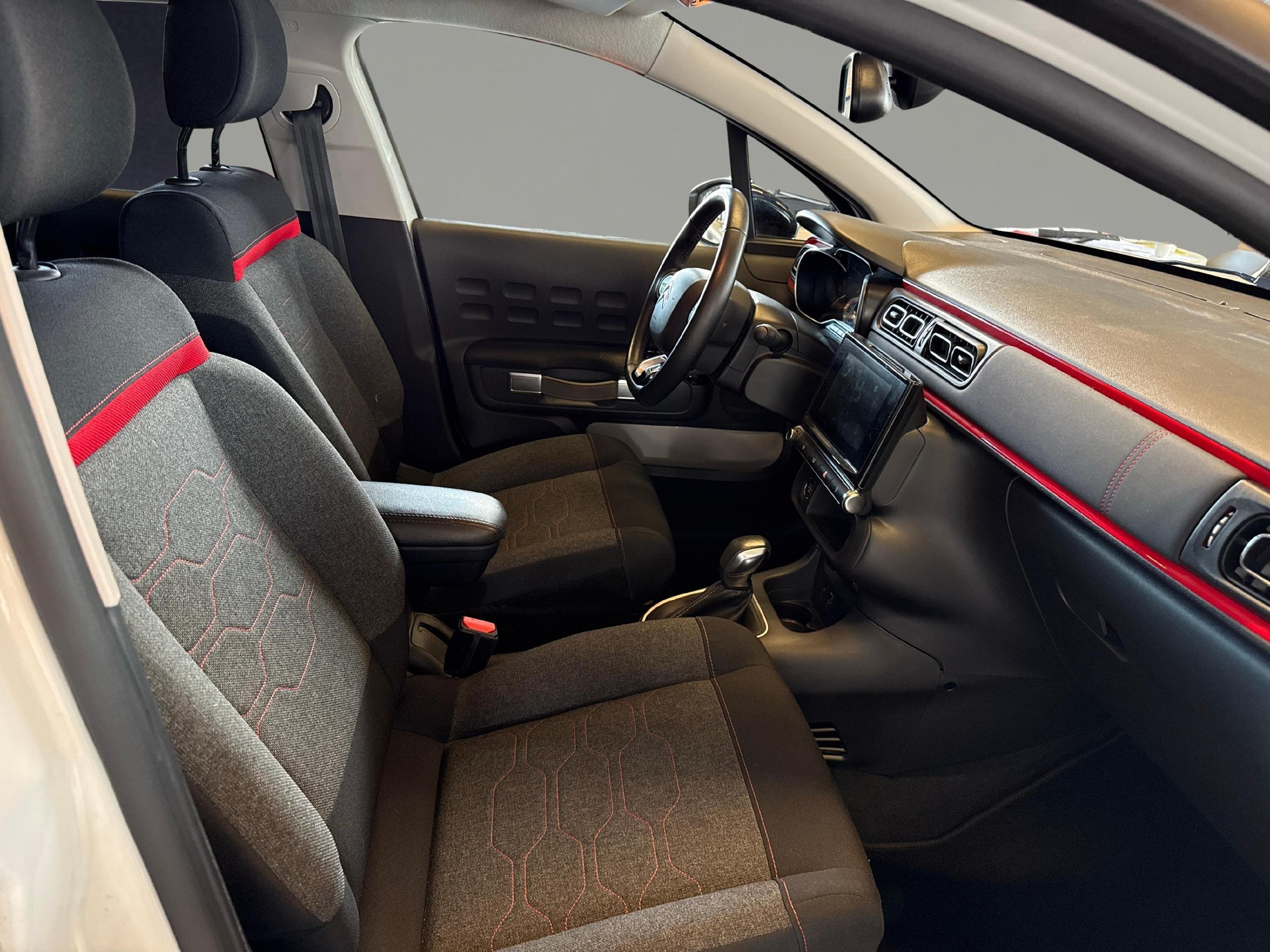 CITROEN C3 1.2 PureTech Shine-image-9