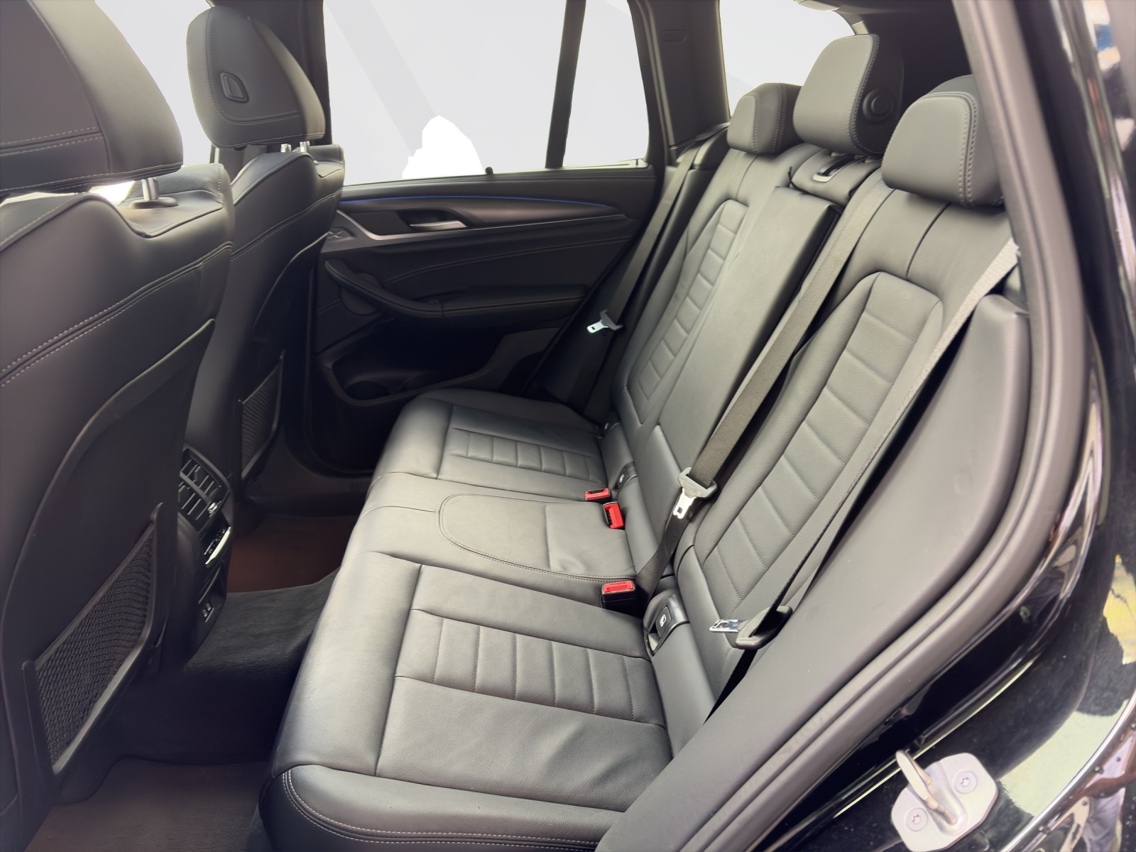BMW X3 30e xDrive-image-18