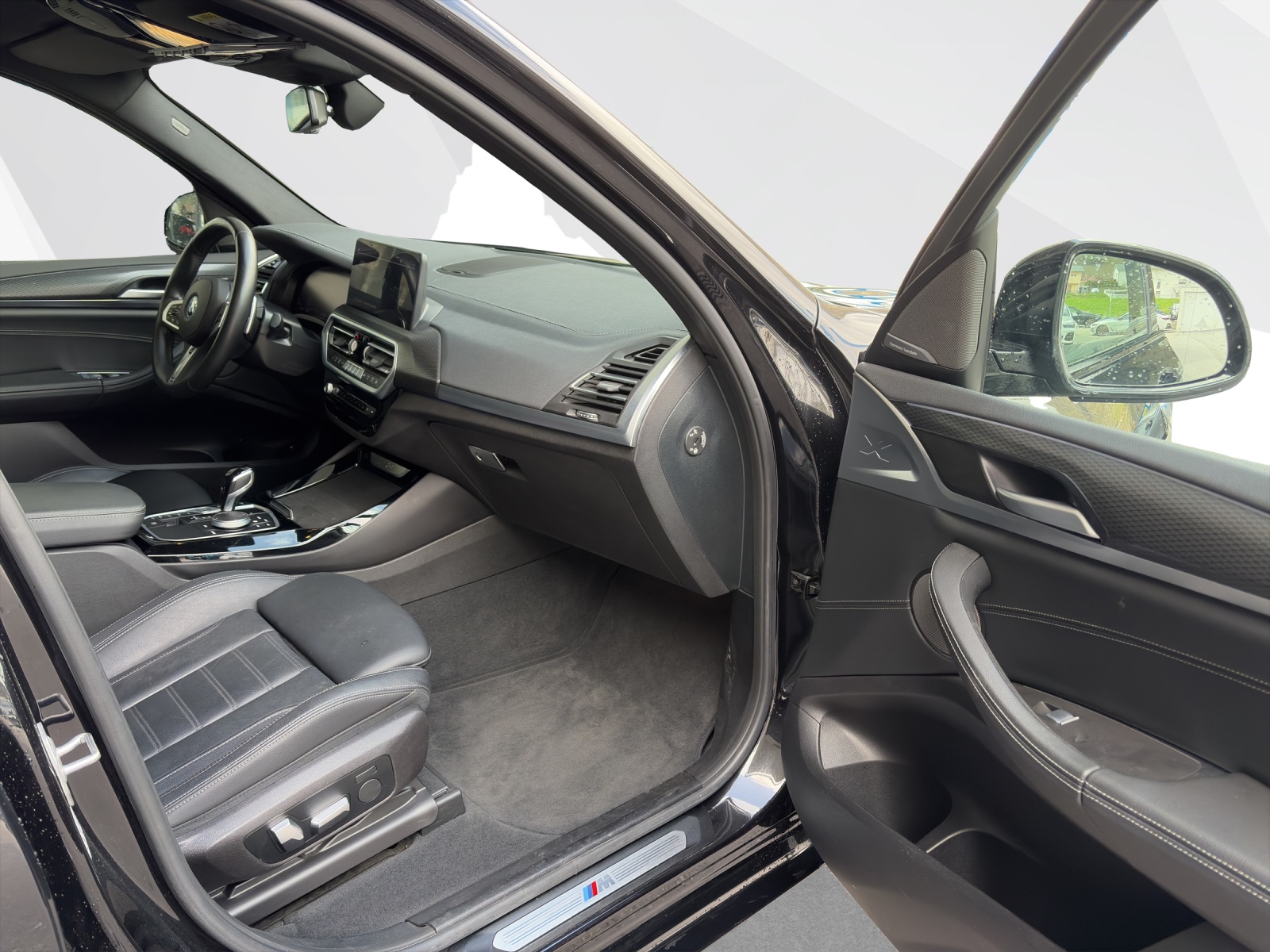 BMW X3 30e xDrive-image-17