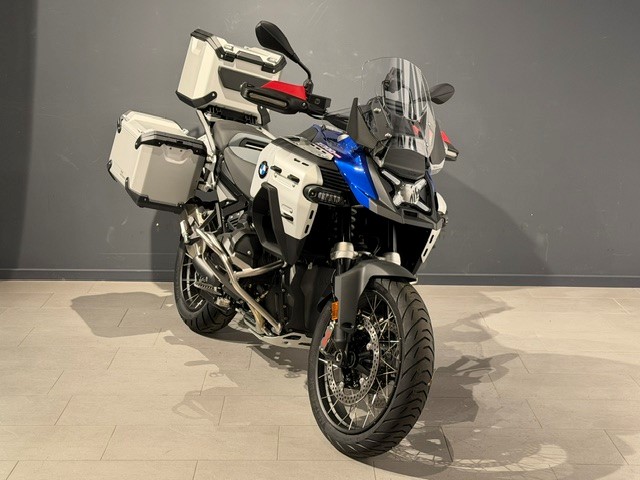 BMW R 1300 GS Adventure Trophy-image-1