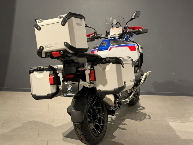 BMW R 1300 GS Adventure Trophy-image-5