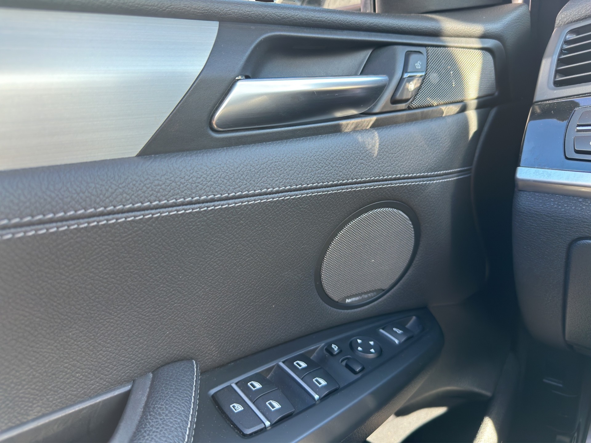 BMW X4 M 40i Steptronic-image-9