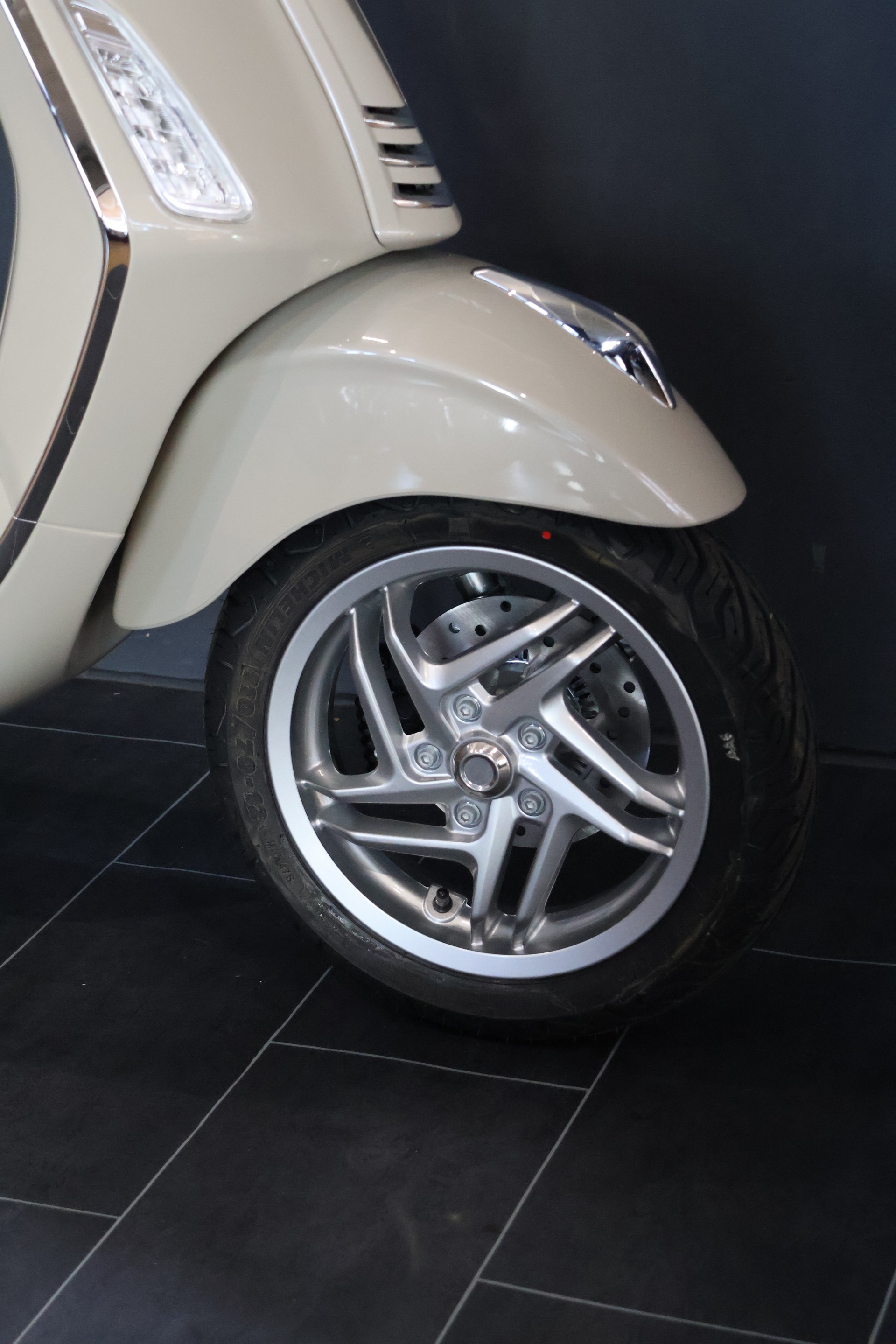 PIAGGIO Vespa Primavera 125 E5+ MY26 (4 Jahre Garantie)-image-10