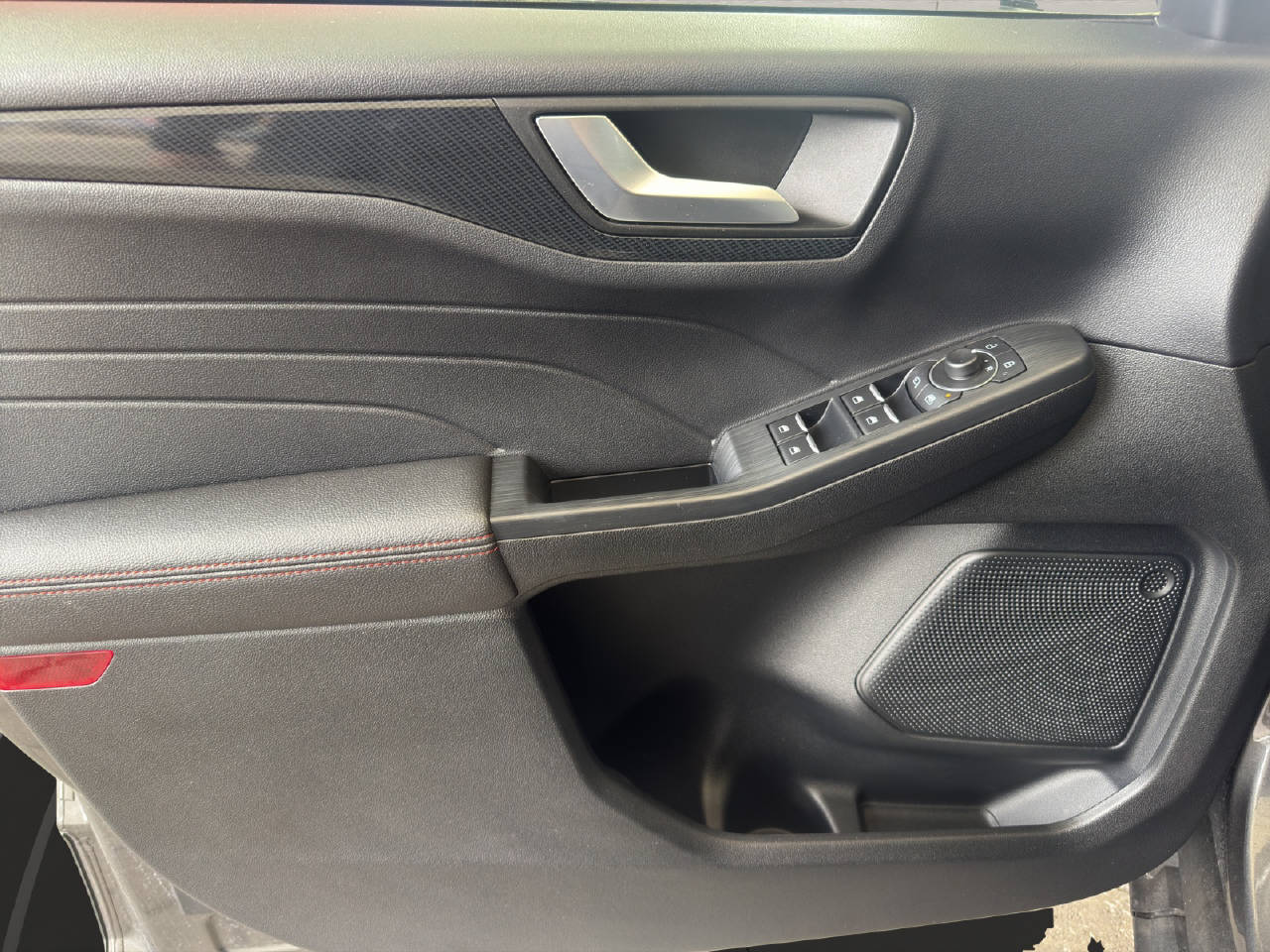 FORD Kuga 2.5 Plug-in Hybrid ST-Line X-image-19