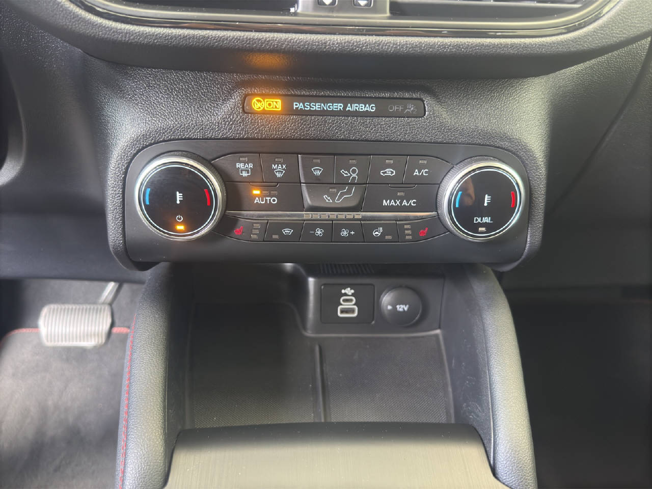 FORD Kuga 2.5 Plug-in Hybrid ST-Line X-image-18