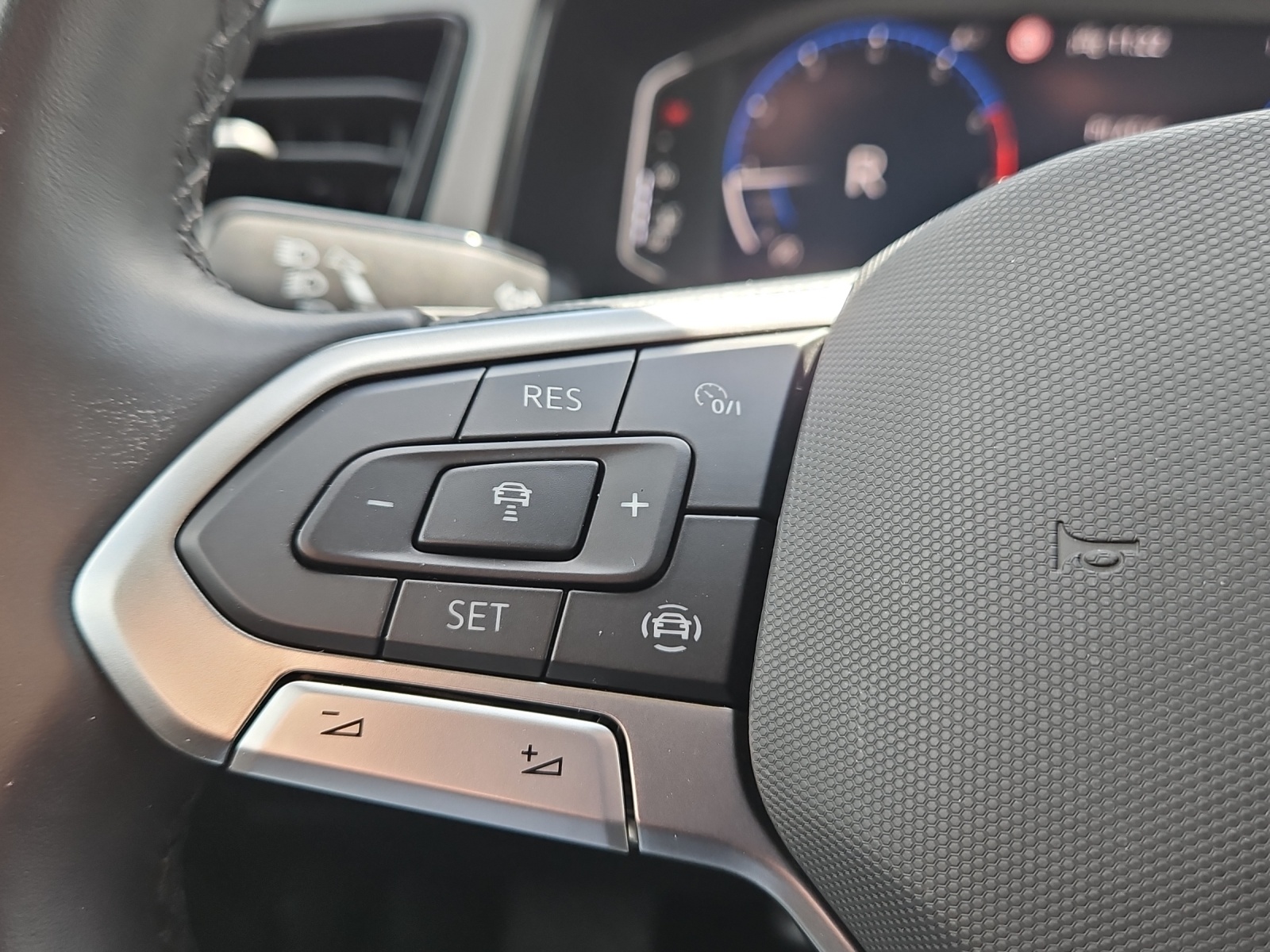 VW T-Roc 1.5 TSI EVO Life United DSG-image-23