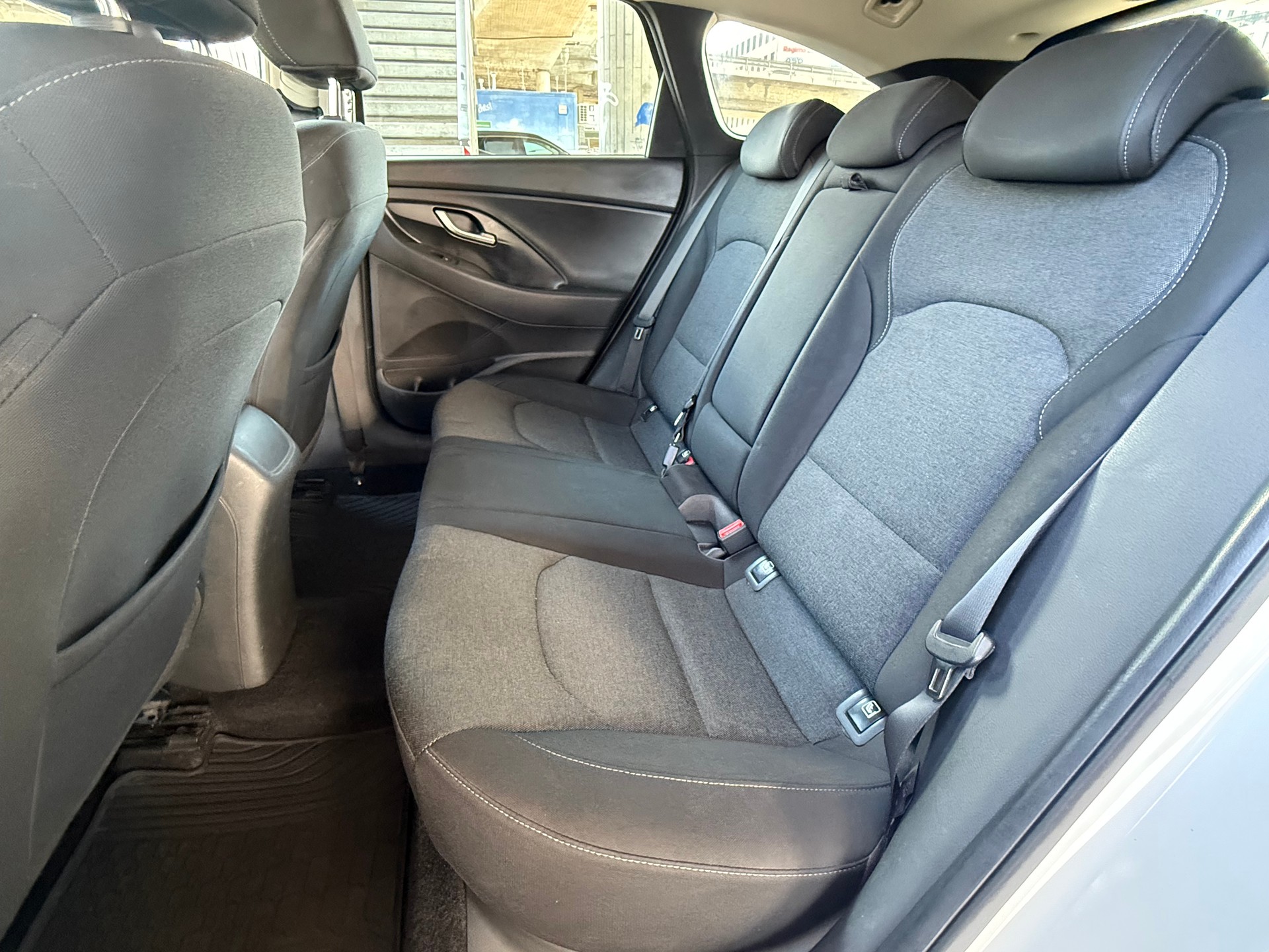 HYUNDAI i30 Wagon 1.0 T-GDi Amplia 48V MH DCT-image-13