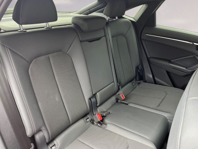 AUDI Q3 Sportback 45 TFSI S line quattro S-tronic-image-17