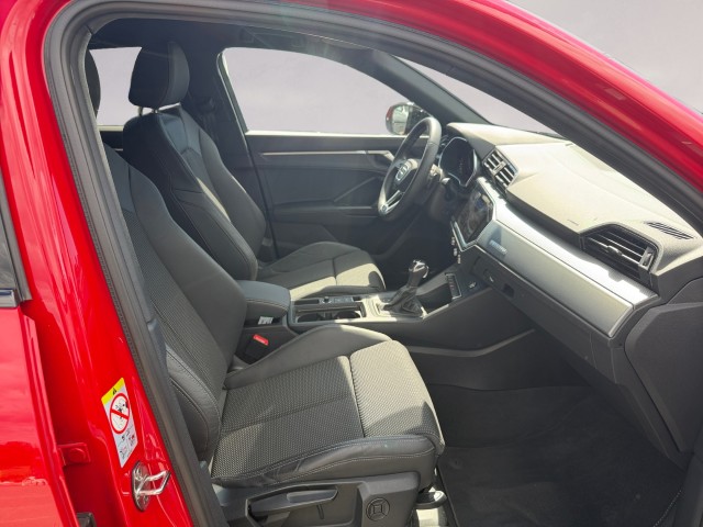 AUDI Q3 Sportback 45 TFSI S line quattro S-tronic-image-16