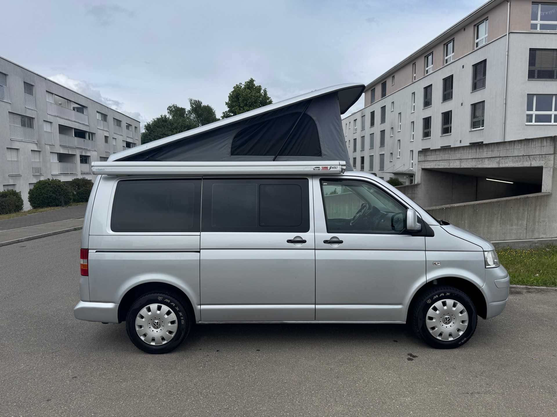 VW T5 Caravelle Trend 1.9 TDI PD-image-2