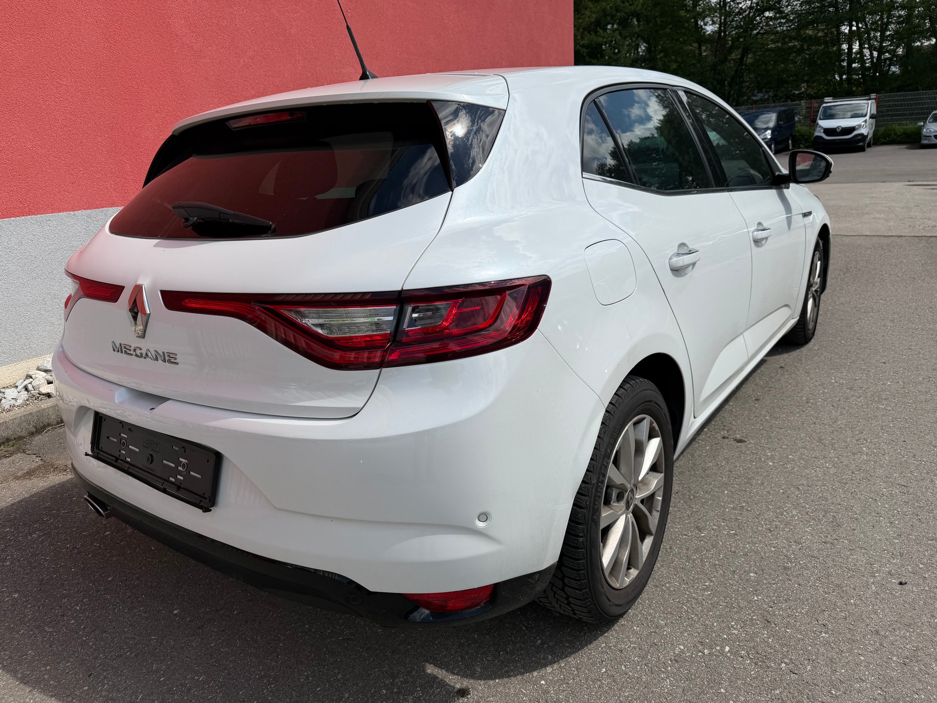 RENAULT MEGANE-image-3