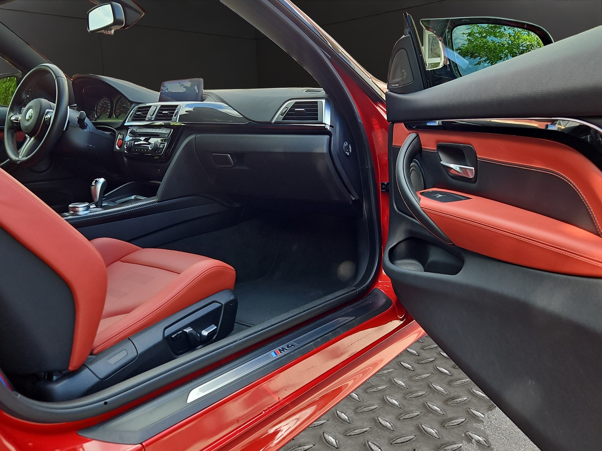 BMW M4 Coupé Competition DKG-image-15