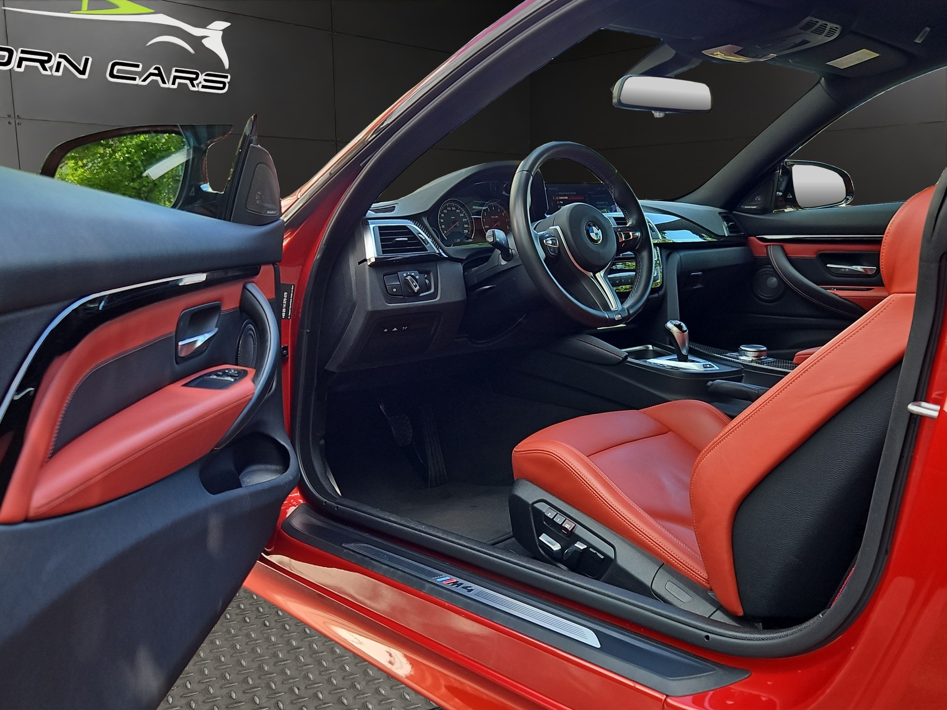 BMW M4 Coupé Competition DKG-image-14