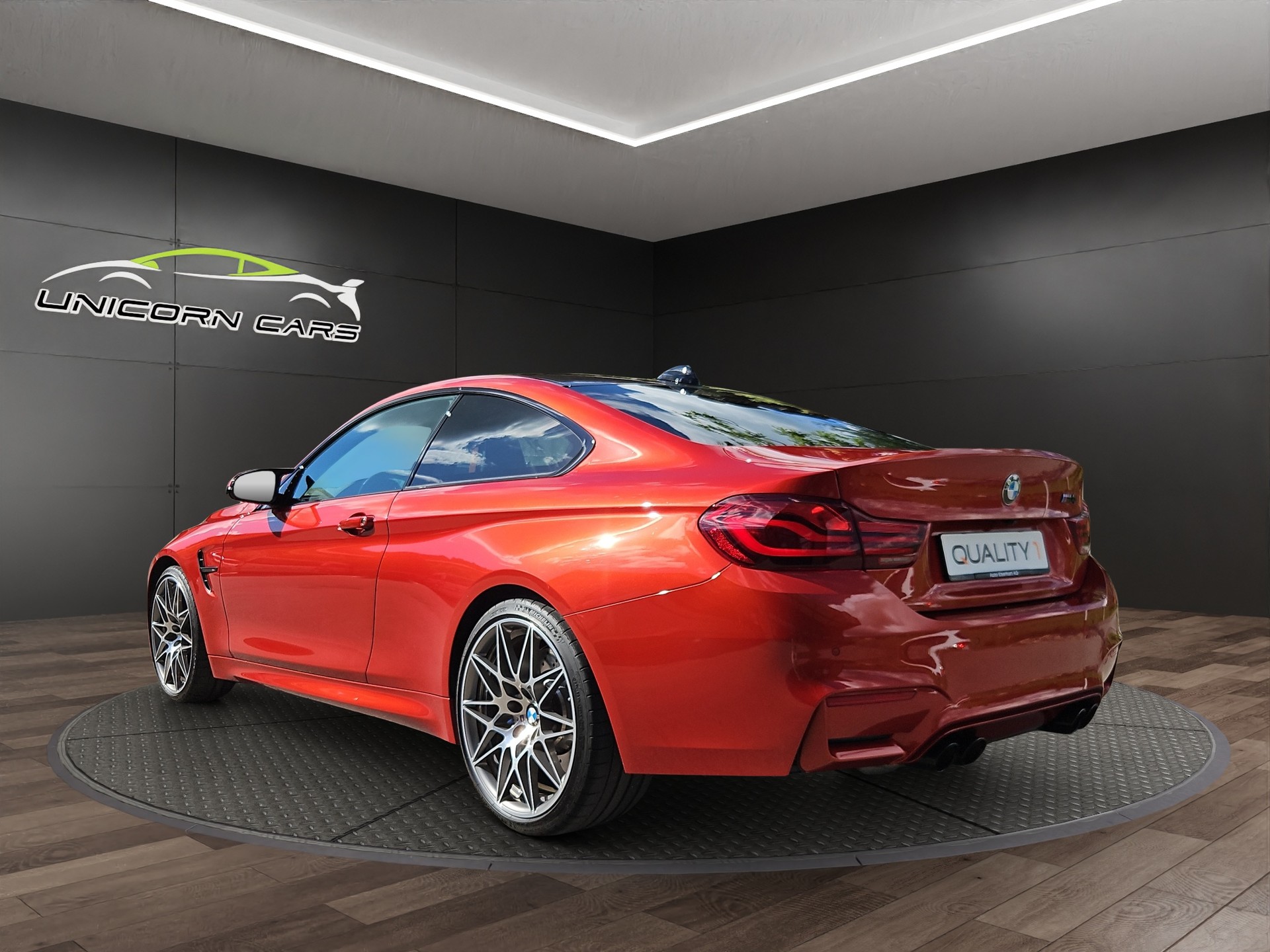 BMW M4 Coupé Competition DKG-showroom-element-3