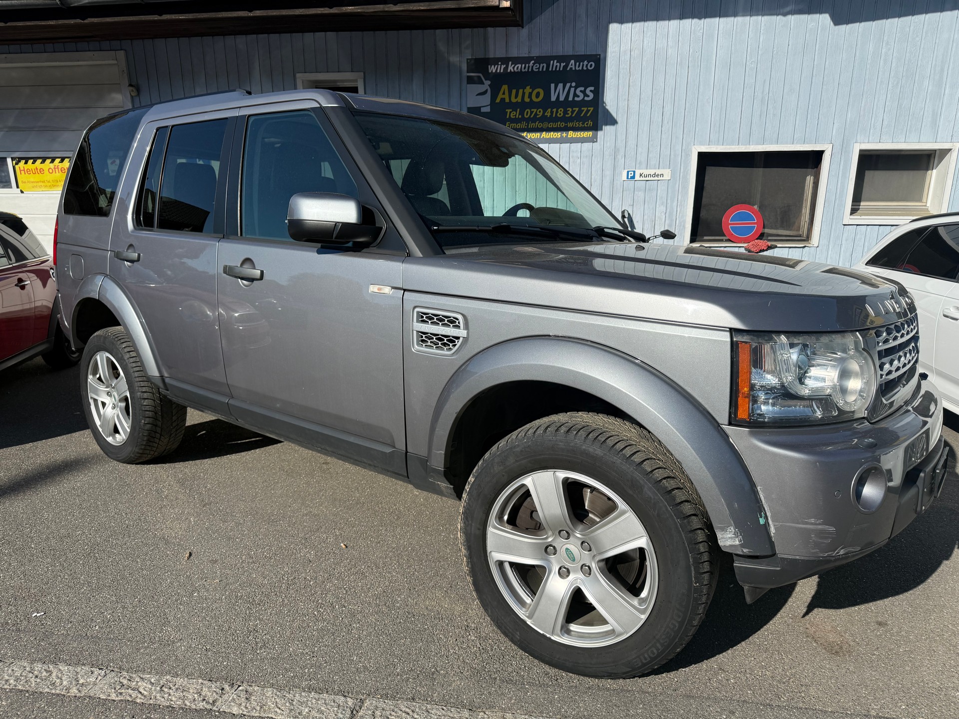 LAND ROVER Discovery 3.0 TDV6 HSE Automatic-showroom-element-2