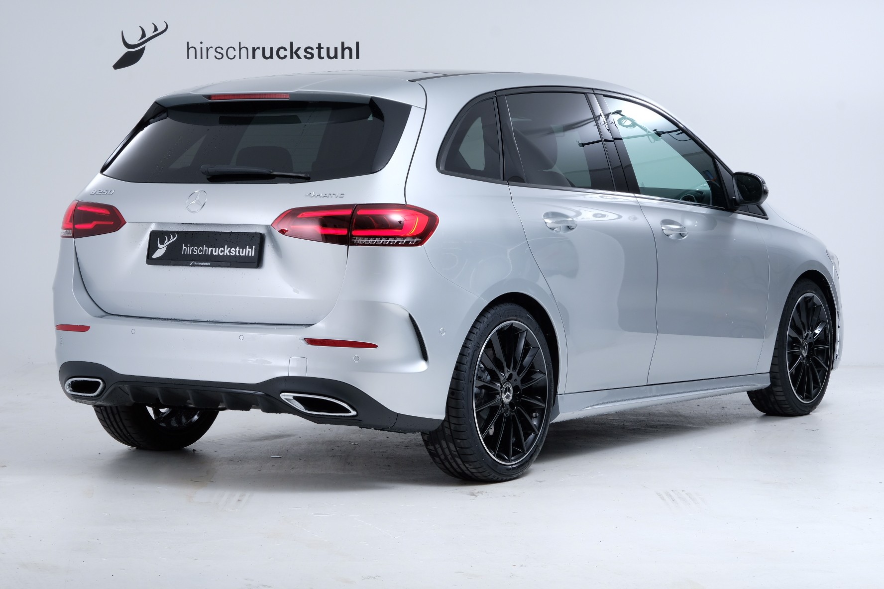 MERCEDES-BENZ B 220 d 4Matic AMG Line 8G-DCT-showroom-element-3