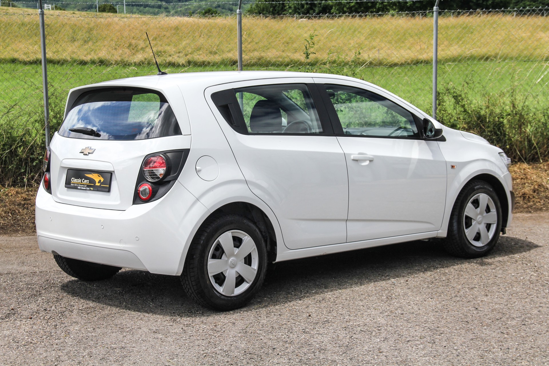 CHEVROLET Aveo 1.4 LT Automatic ⭐⭐⭐⭐⭐-showroom-element-3