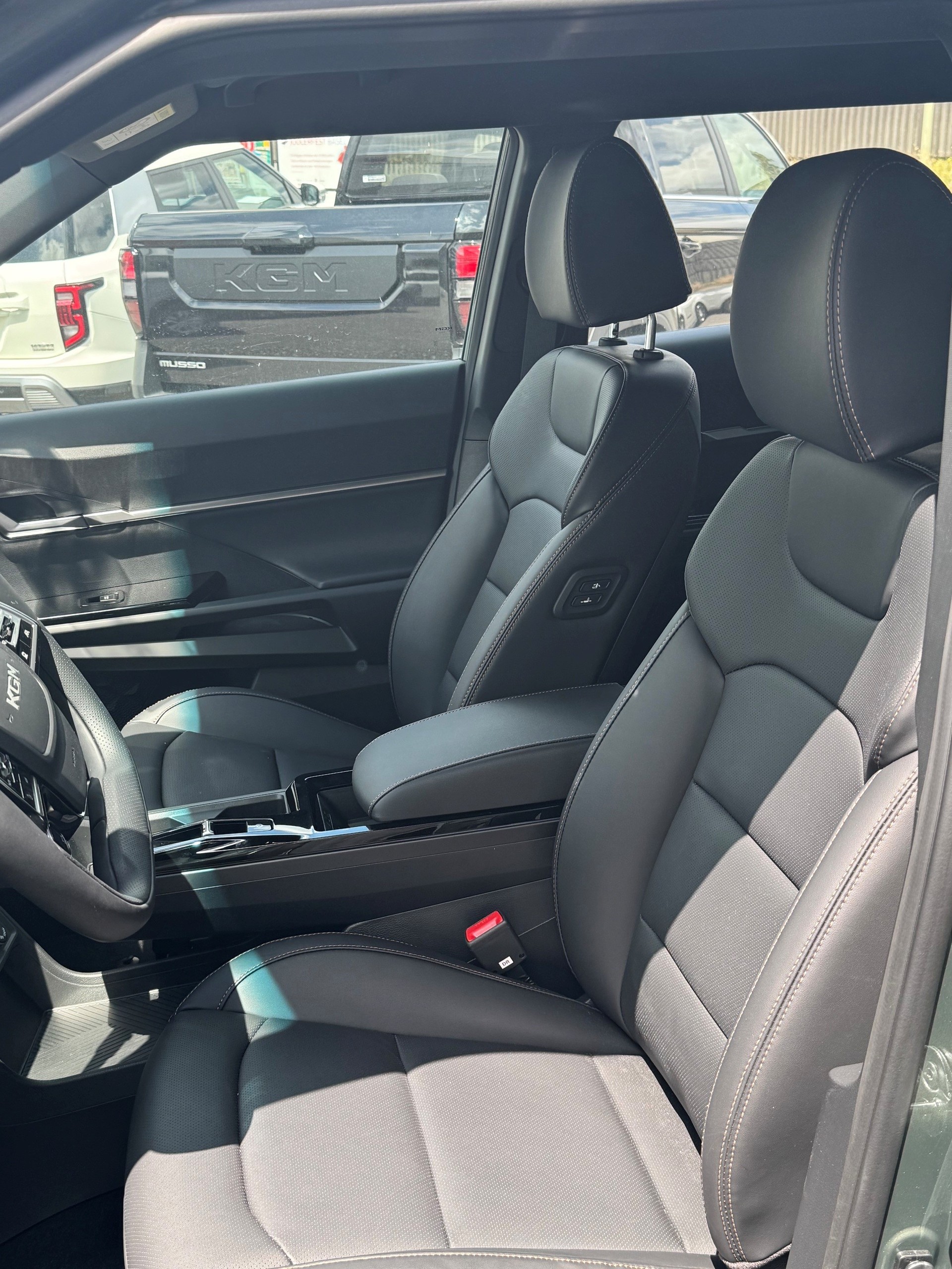 KGM-SsangYong Musso 80,6 kWh Platinum 4WD-image-7