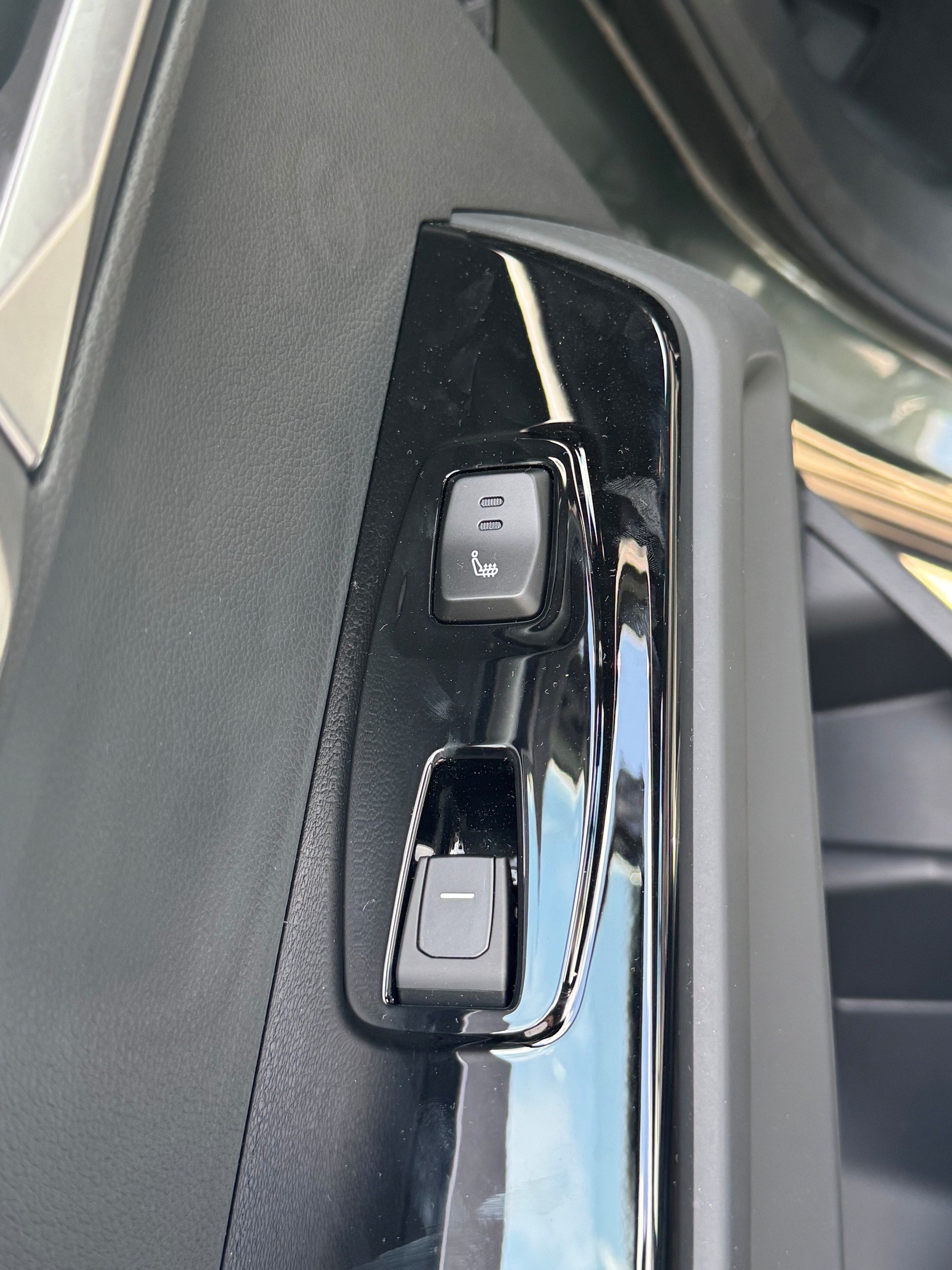 KGM-SsangYong Musso 80,6 kWh Platinum 4WD-image-5