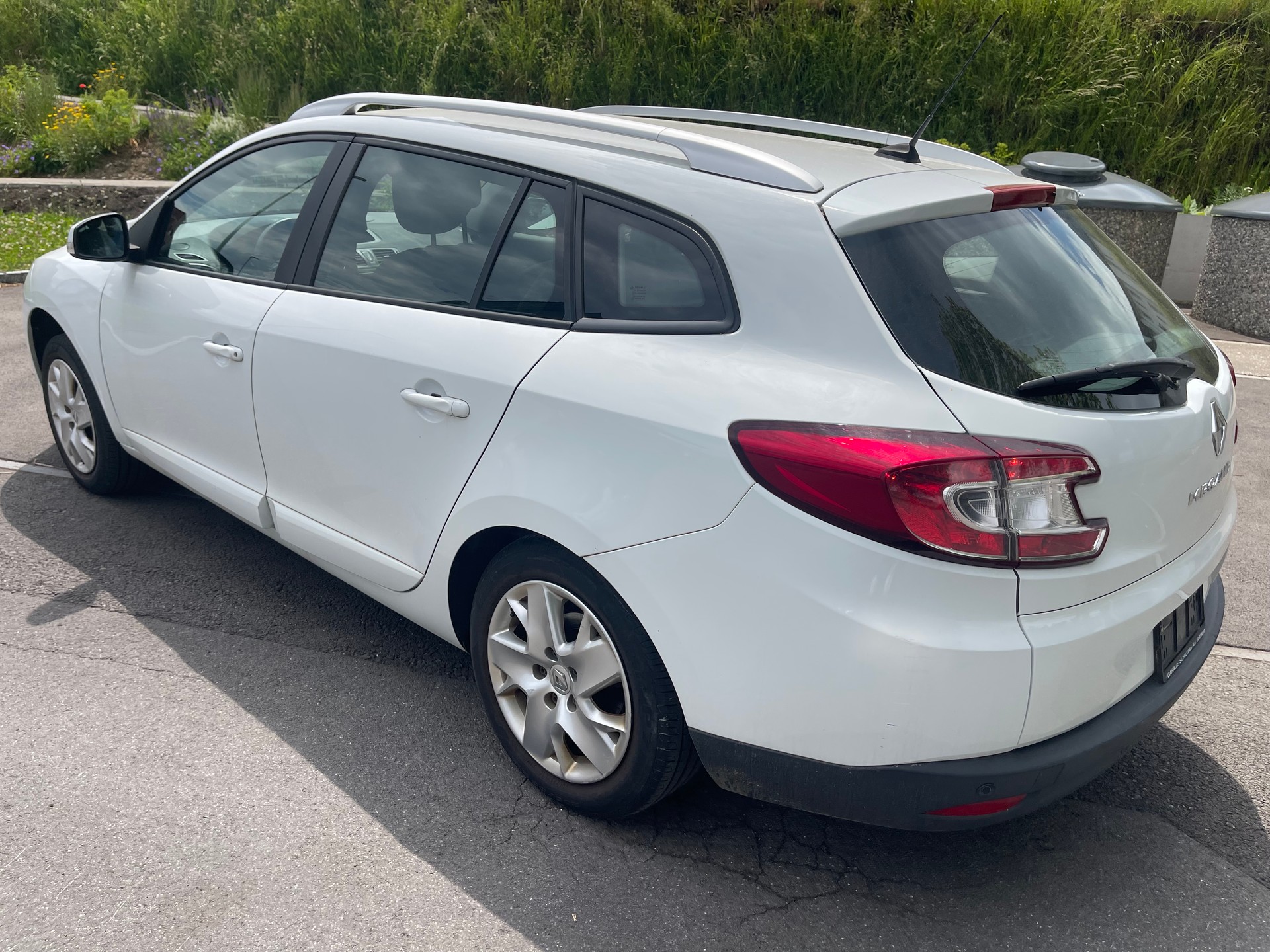 RENAULT Mégane Grandtour 1.2 16V Turbo Dynamique-image-7