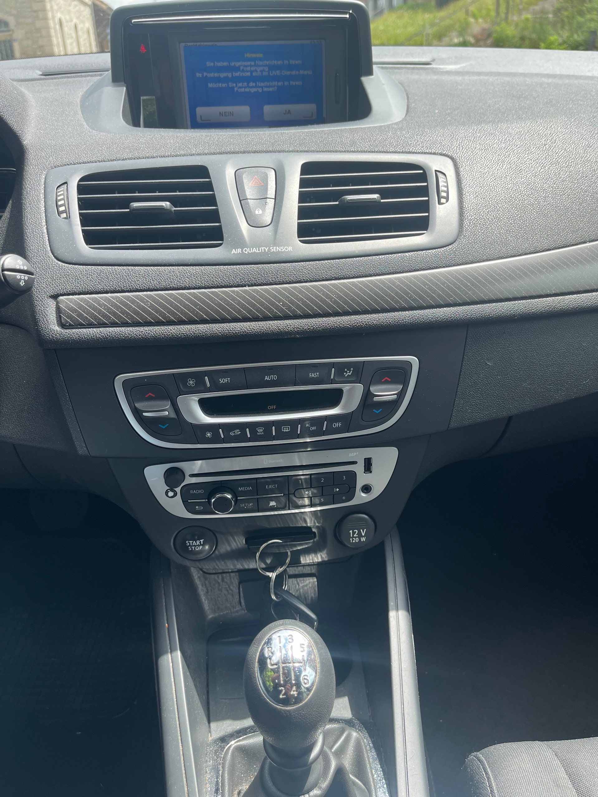 RENAULT Mégane Grandtour 1.2 16V Turbo Dynamique-image-12