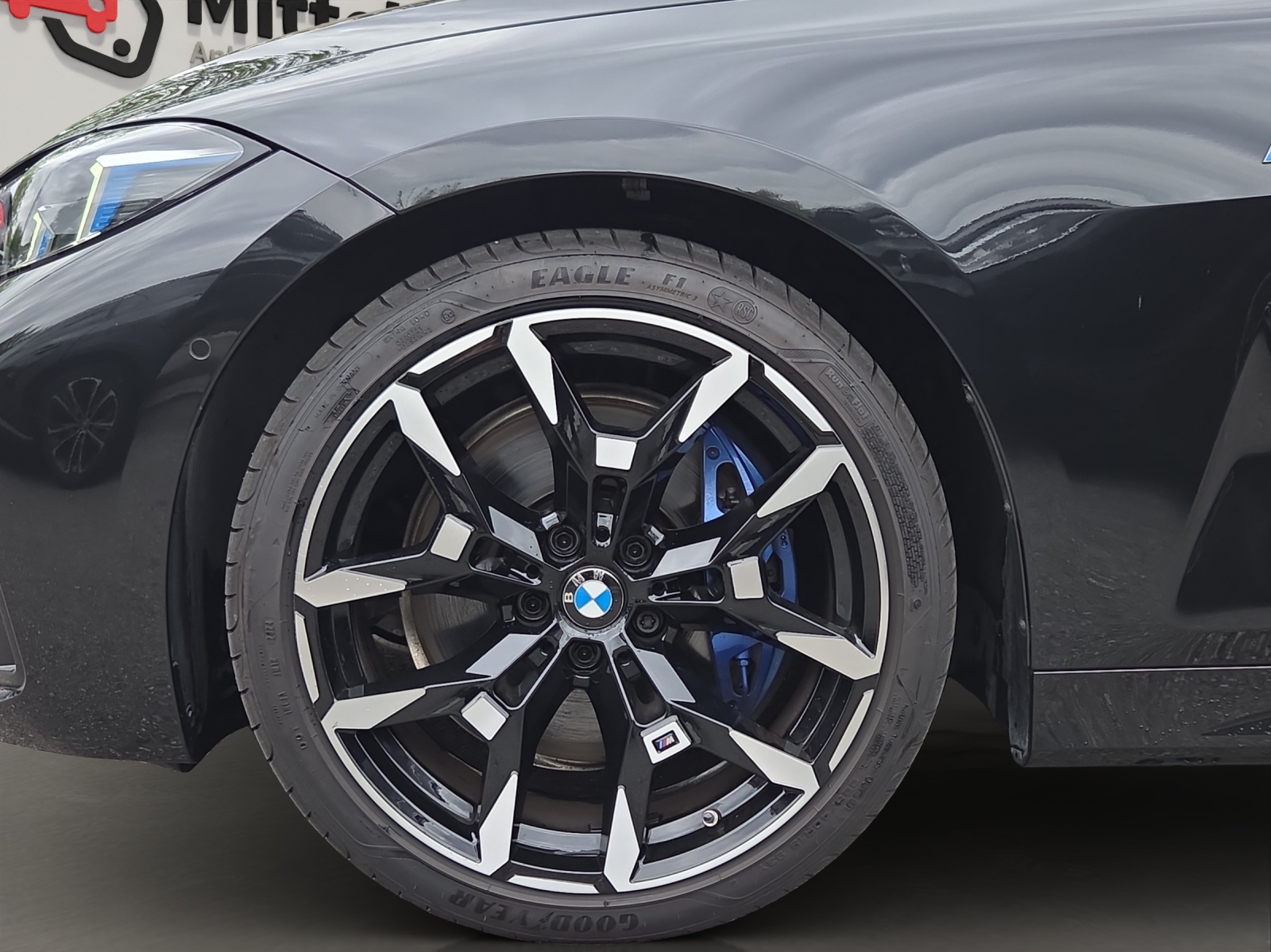 BMW 430i xDrive Cabriolet M Sport Steptronic-image-5