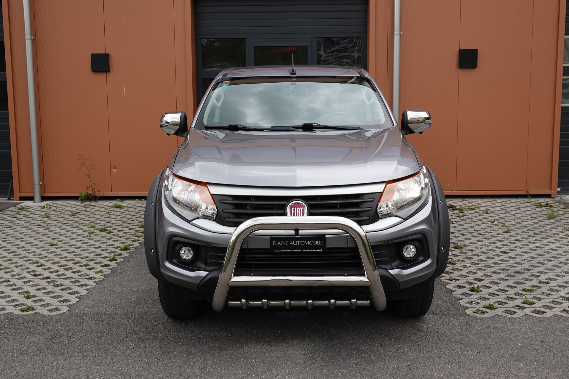 FIAT Fullback SX 2.4 MJ DC Primo 4WD "*Tempomat * GPS * Caméra de Recul * Camera 360 * Hauteur de caisse augmentée * 8 Roues *"-showroom-element-1
