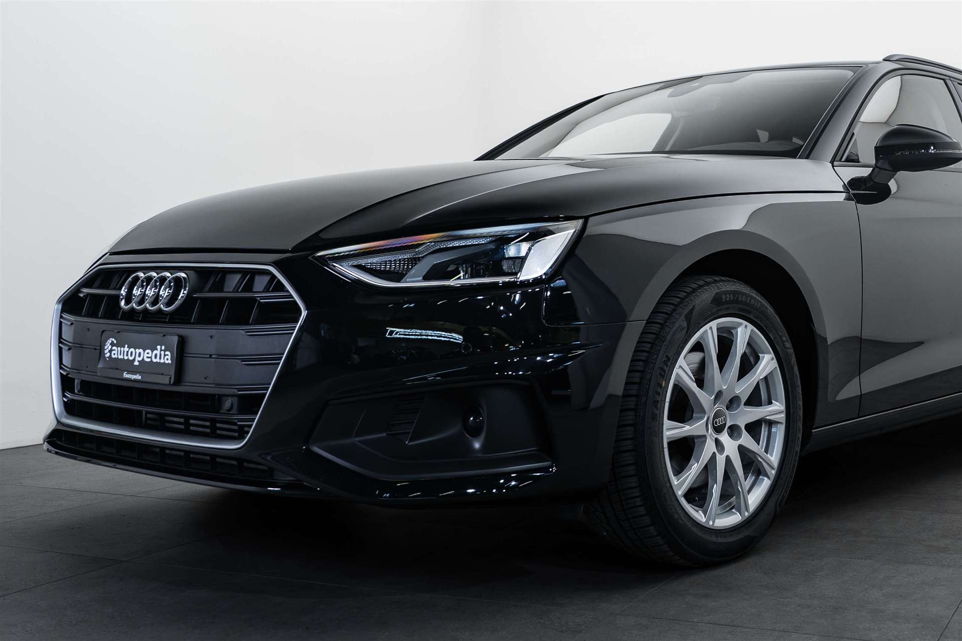 AUDI A4 Avant 35 TFSI S-tronic Automat-showroom-element-1