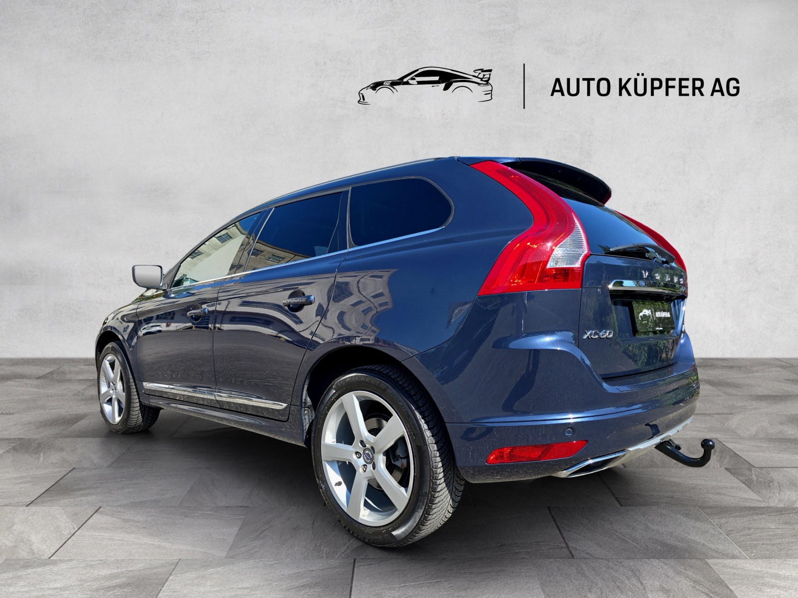 VOLVO Volvo XC60 2.4 D5 Summum AWD-showroom-element-2