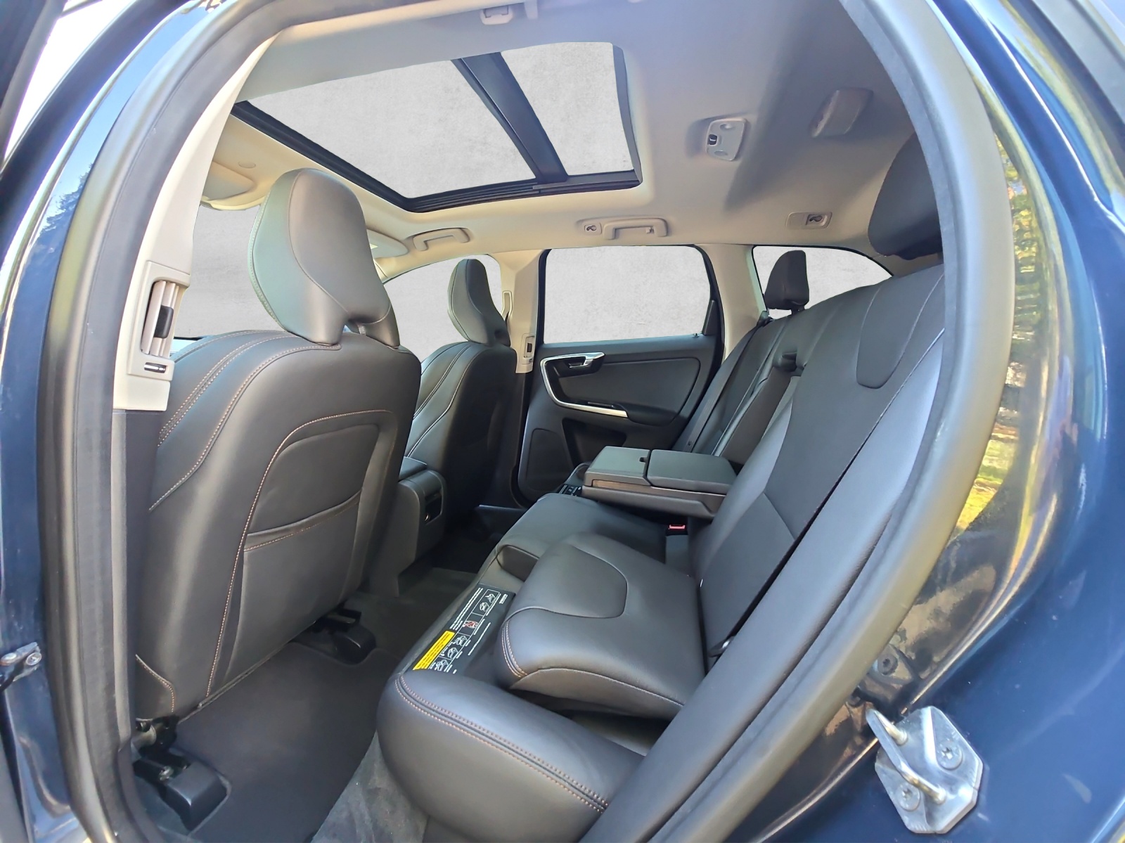 VOLVO Volvo XC60 2.4 D5 Summum AWD-image-10
