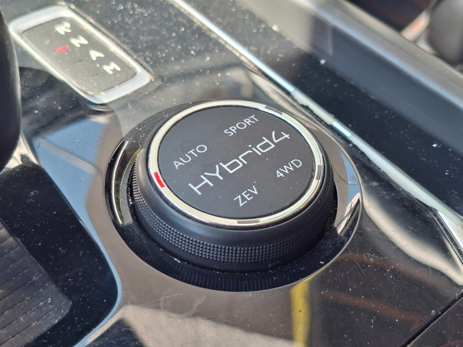 PEUGEOT 508 RXH 2.0 HDI Hybrid4 EGS6-image-13