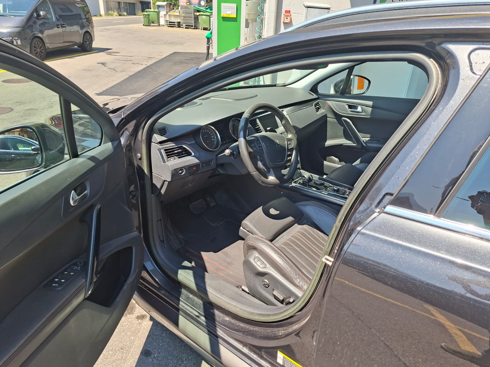 PEUGEOT 508 RXH 2.0 HDI Hybrid4 EGS6-image-6