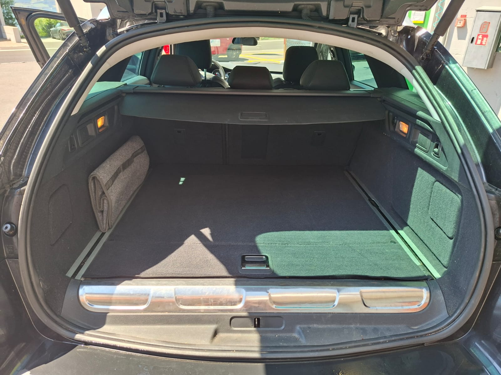 PEUGEOT 508 RXH 2.0 HDI Hybrid4 EGS6-image-8