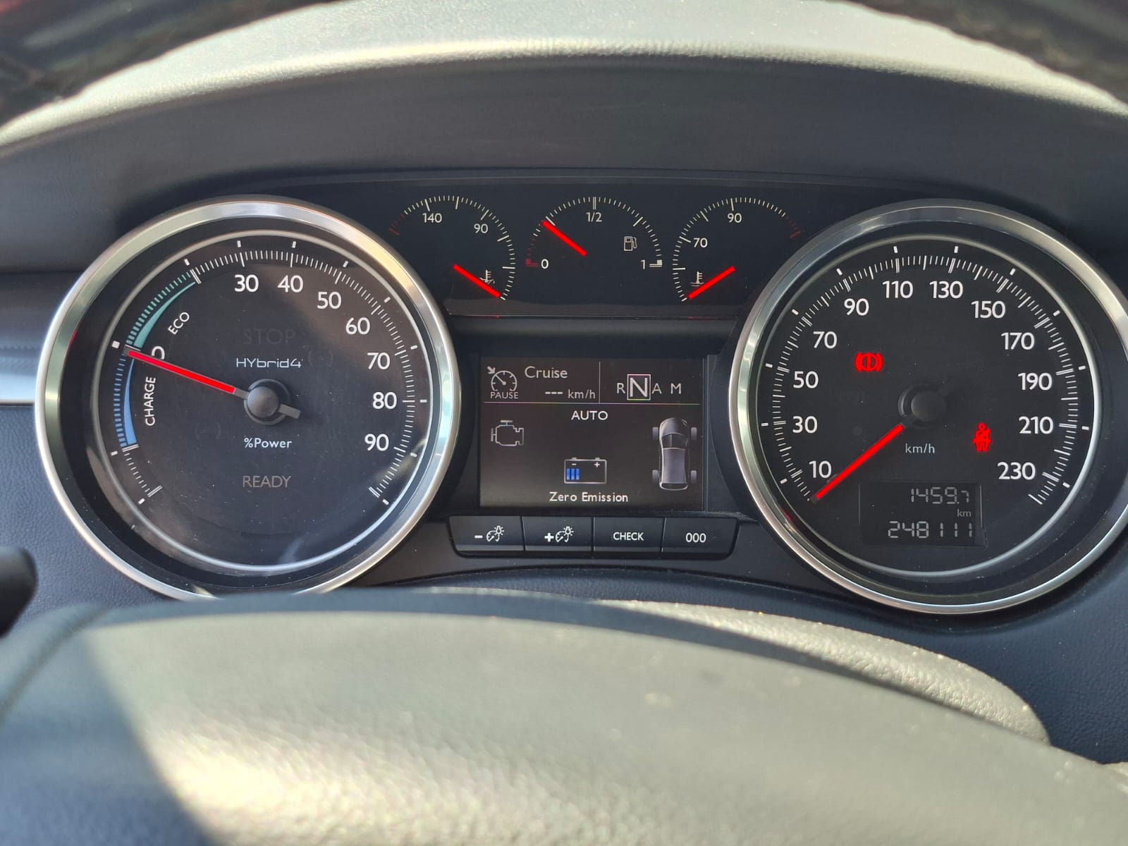 PEUGEOT 508 RXH 2.0 HDI Hybrid4 EGS6-image-10