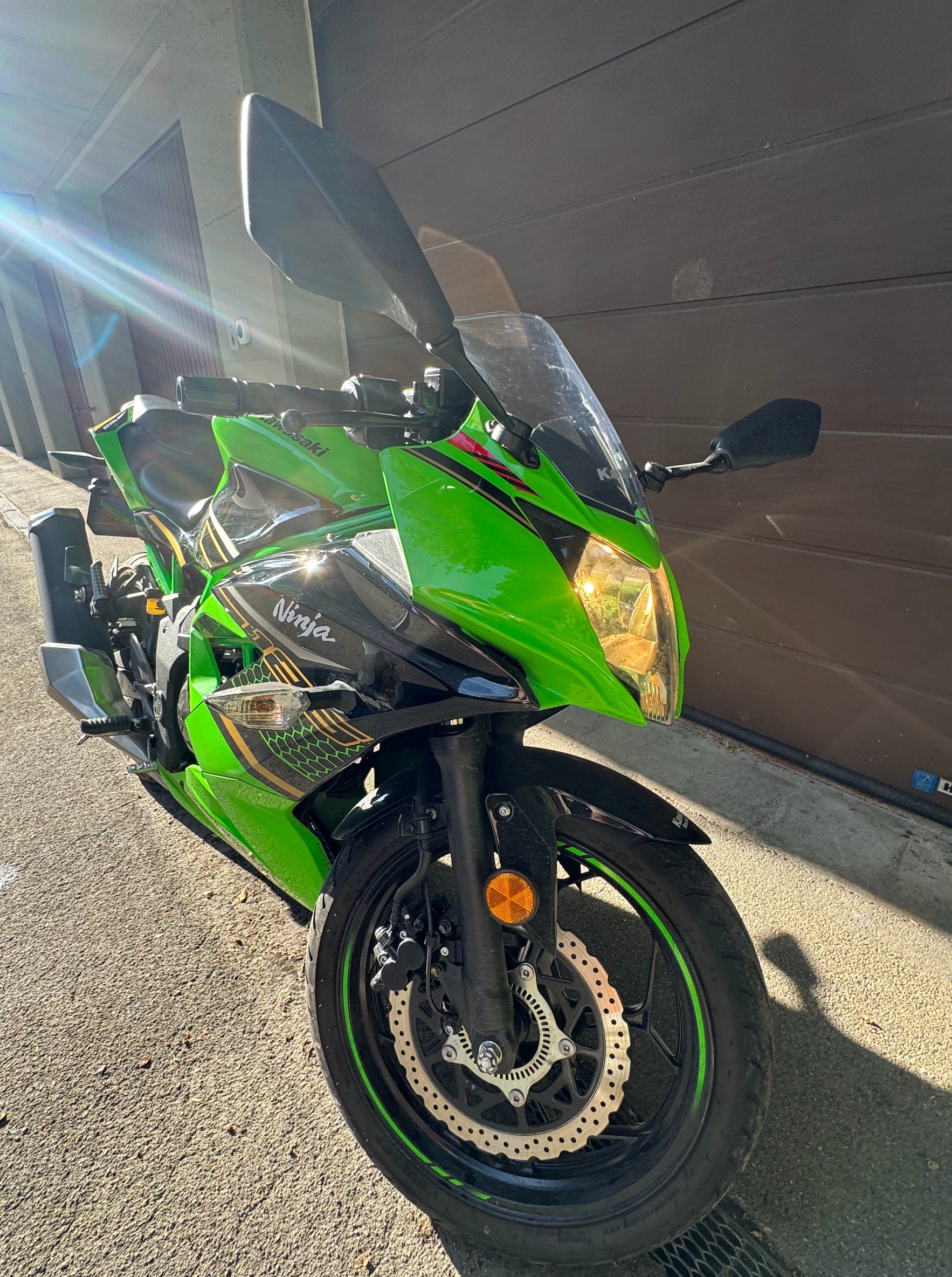 KAWASAKI Ninja 125-image-4