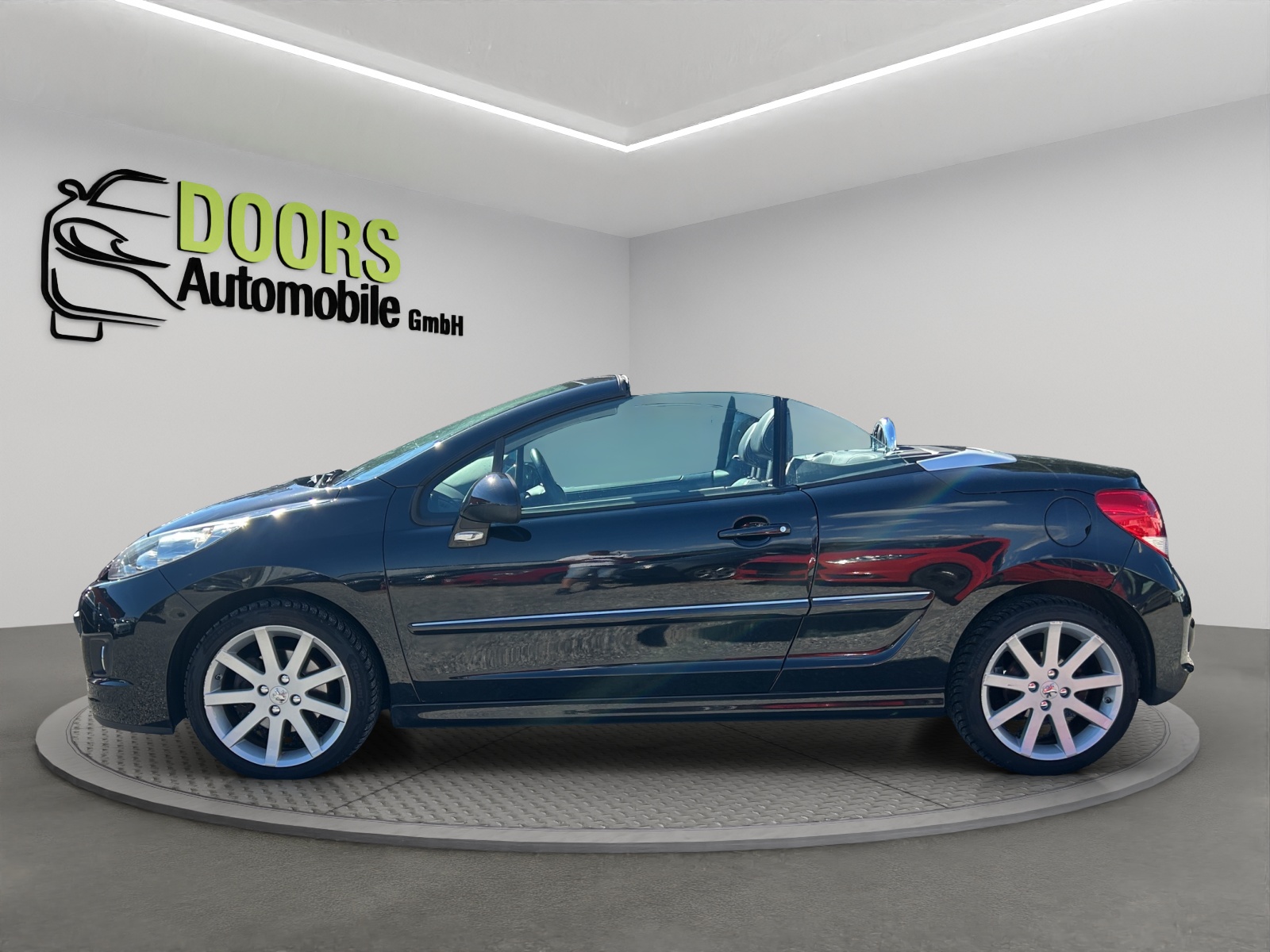 PEUGEOT 207 CC 1.6 16V Turbo Roland Garros-image-5