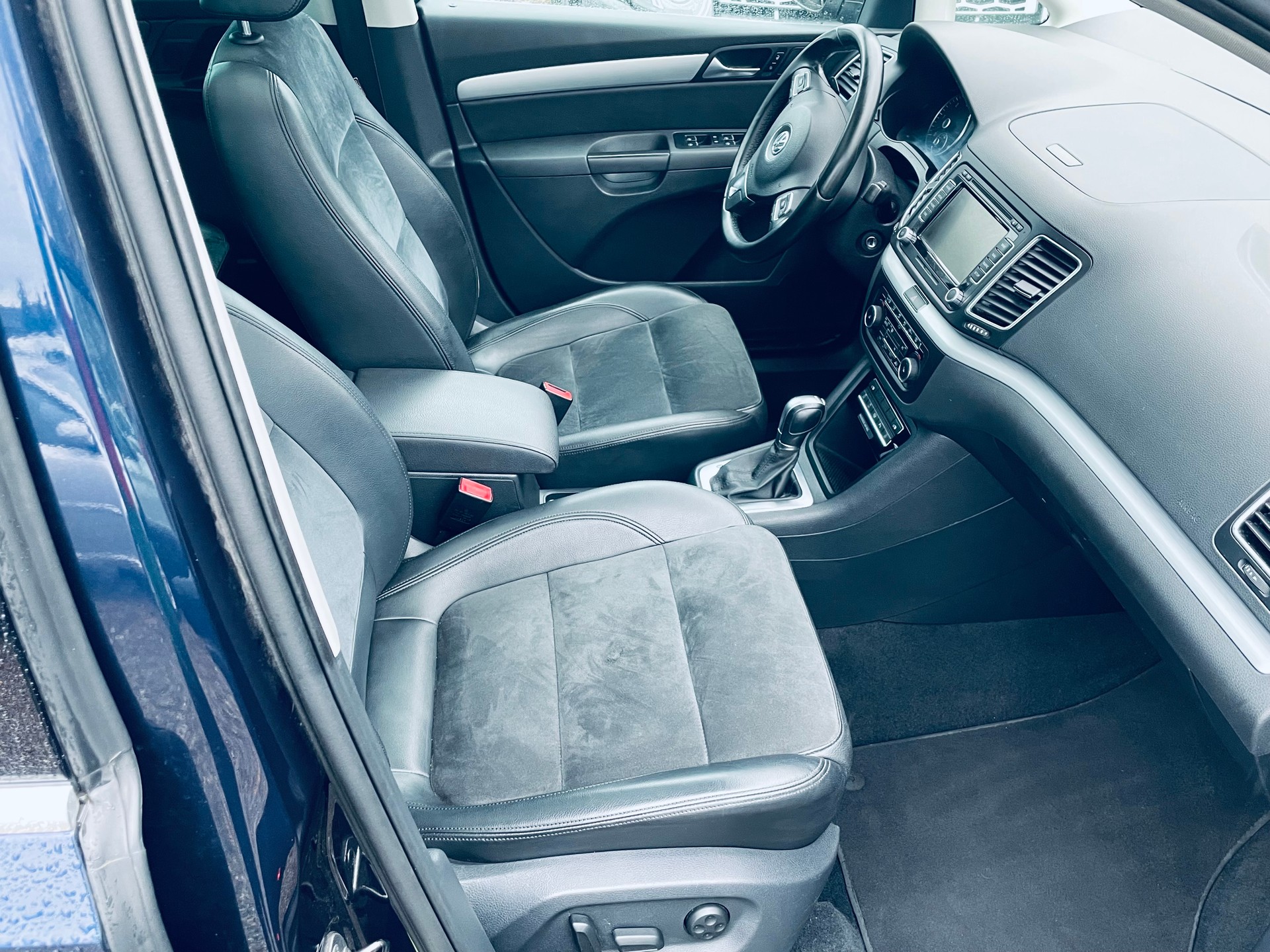 VW Sharan 2.0 TDI BlueMotion Technology Highline DSG-image-4