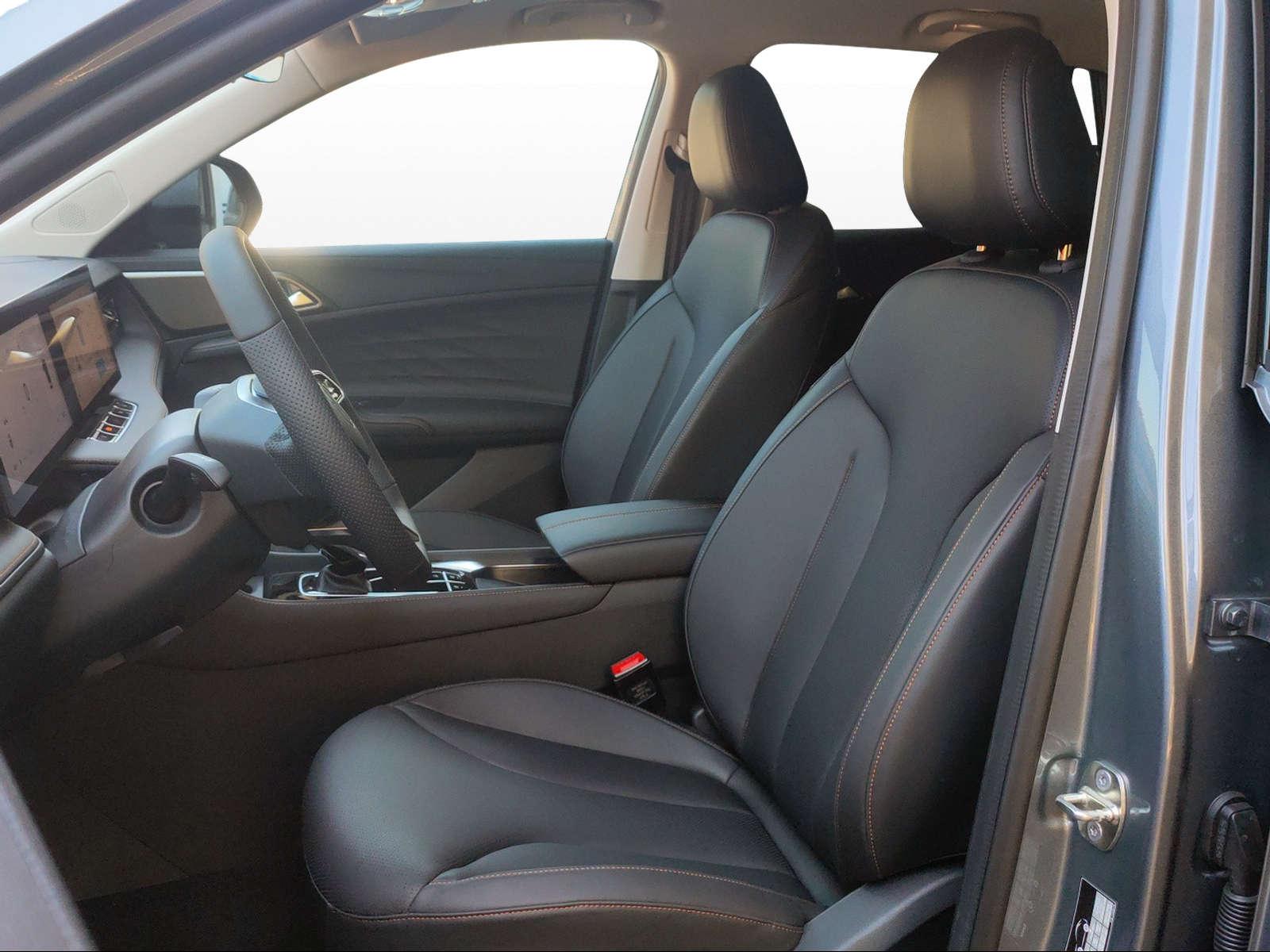 MG HS 1.5 Hybrid Luxury-image-8