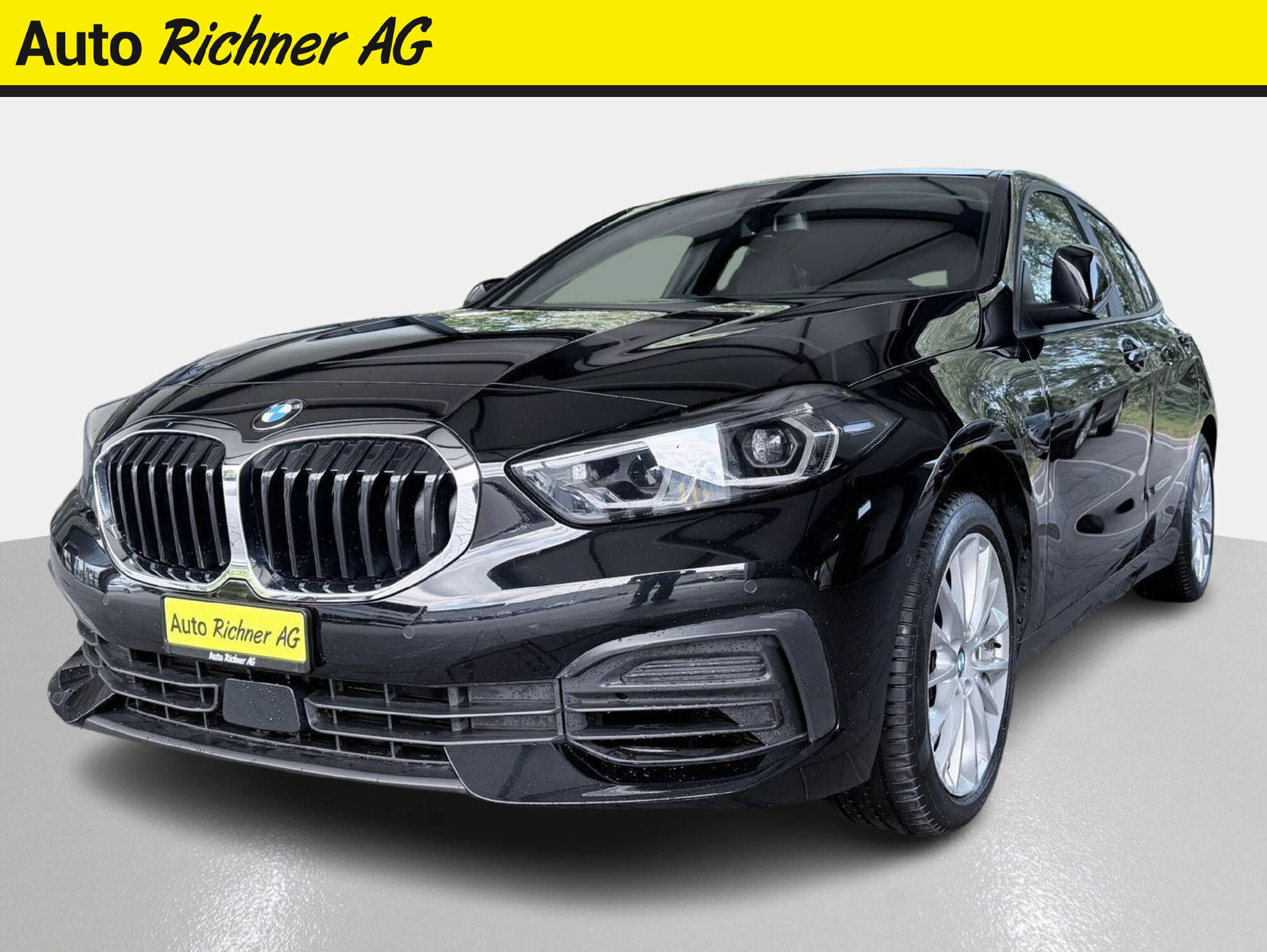 BMW 120i SDKG-showroom-element-1