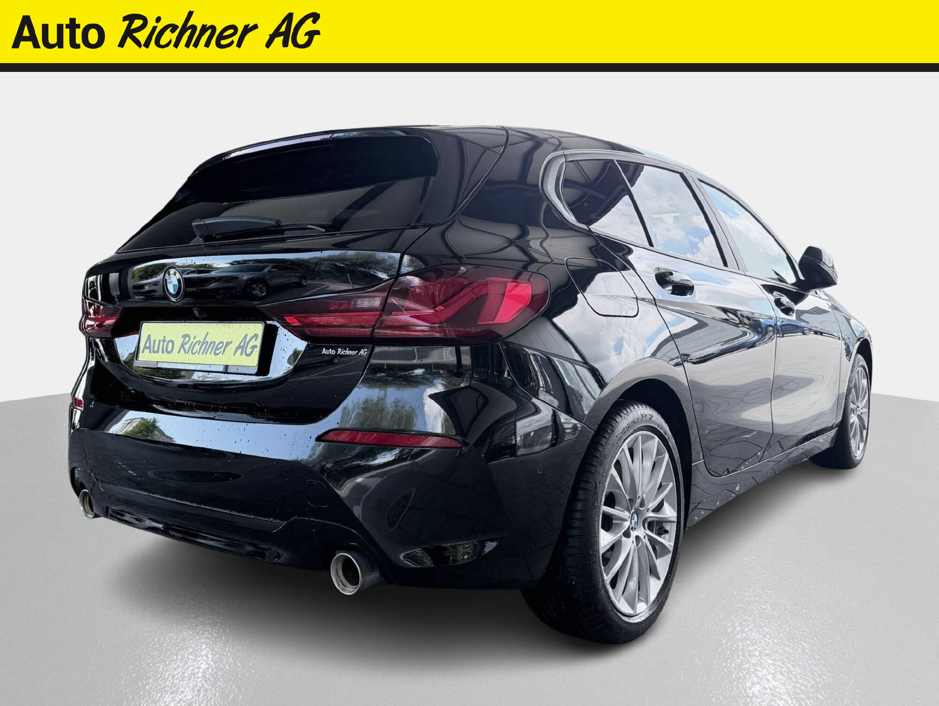 BMW 120i SDKG-showroom-element-3