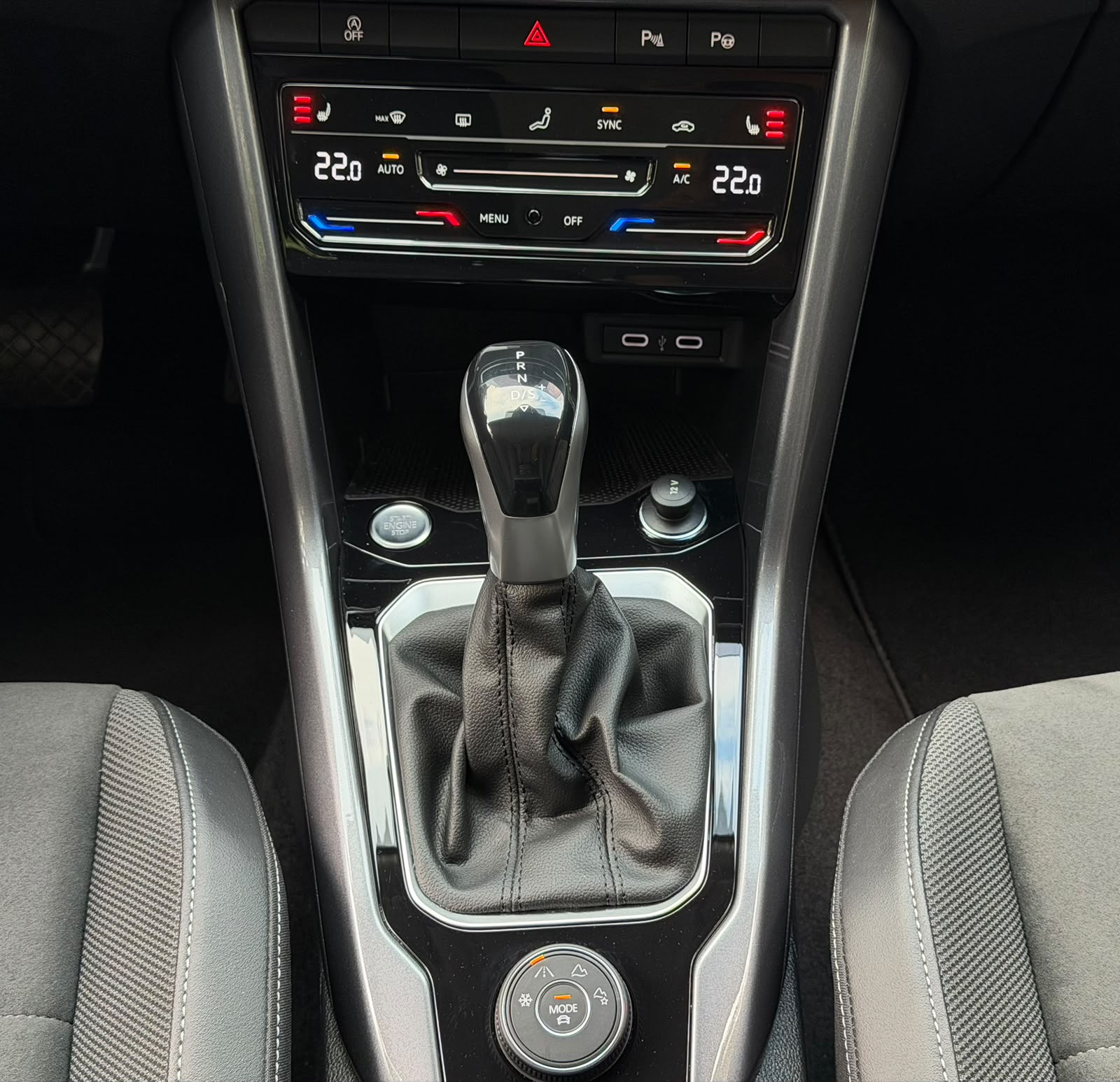 VW T-Roc 2.0 TSI Style DSG 4Motion-image-26