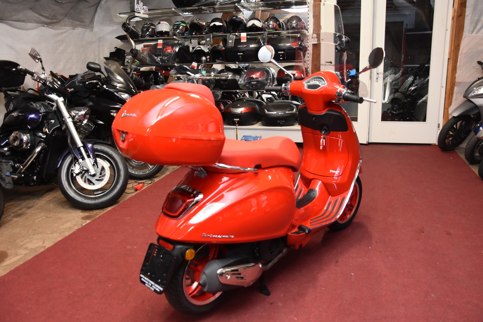 PIAGGIO Vespa 125 Primavera Red-image-3